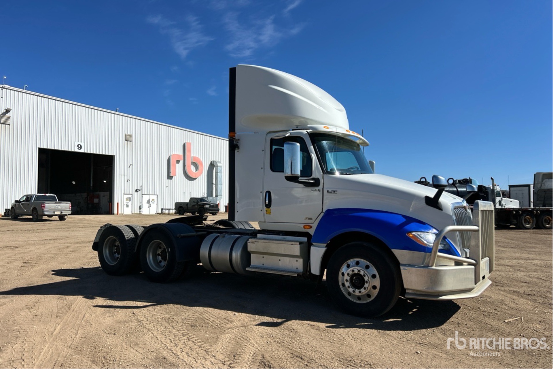 2020 International LT625
