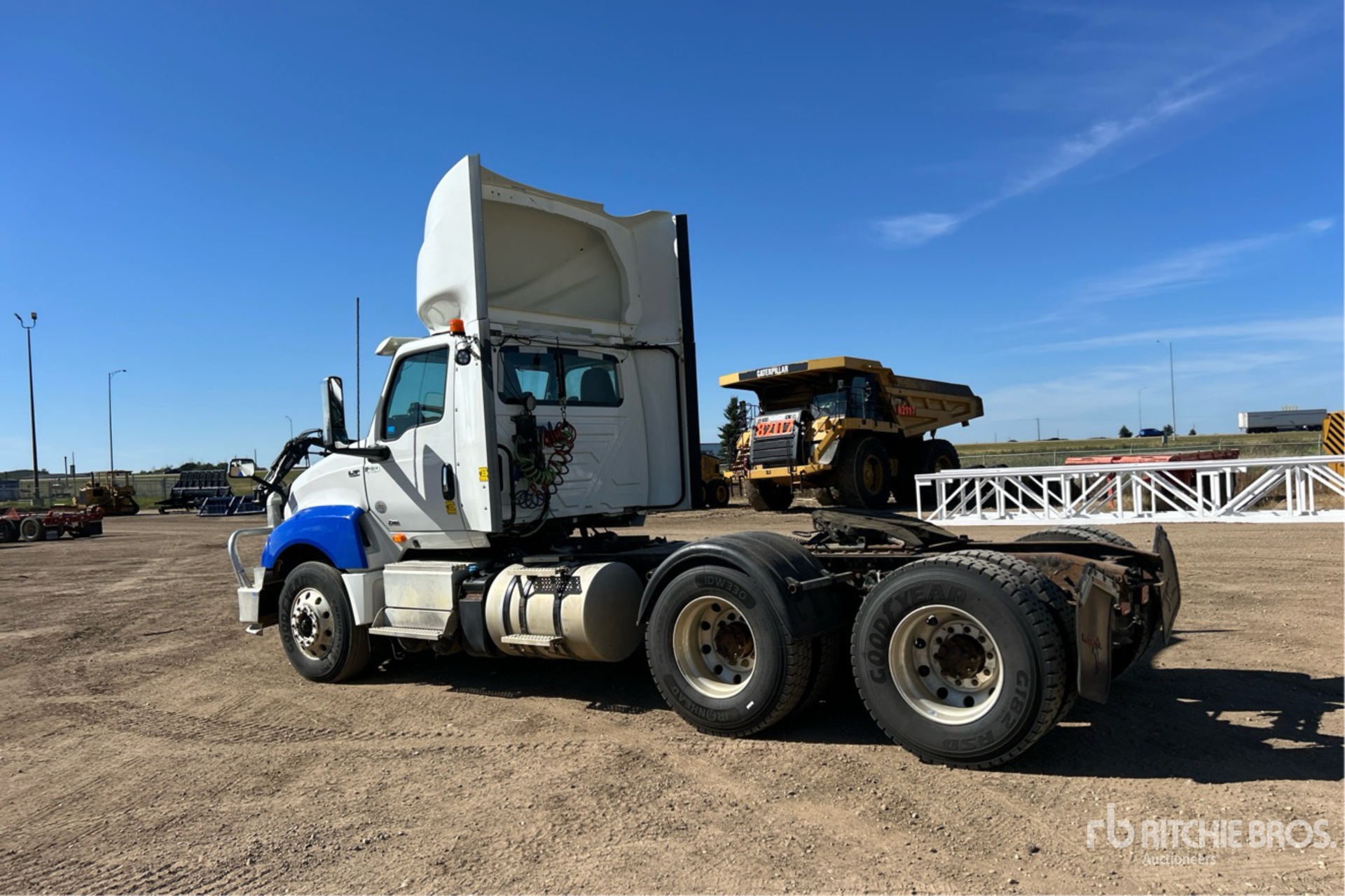 2020 International LT625