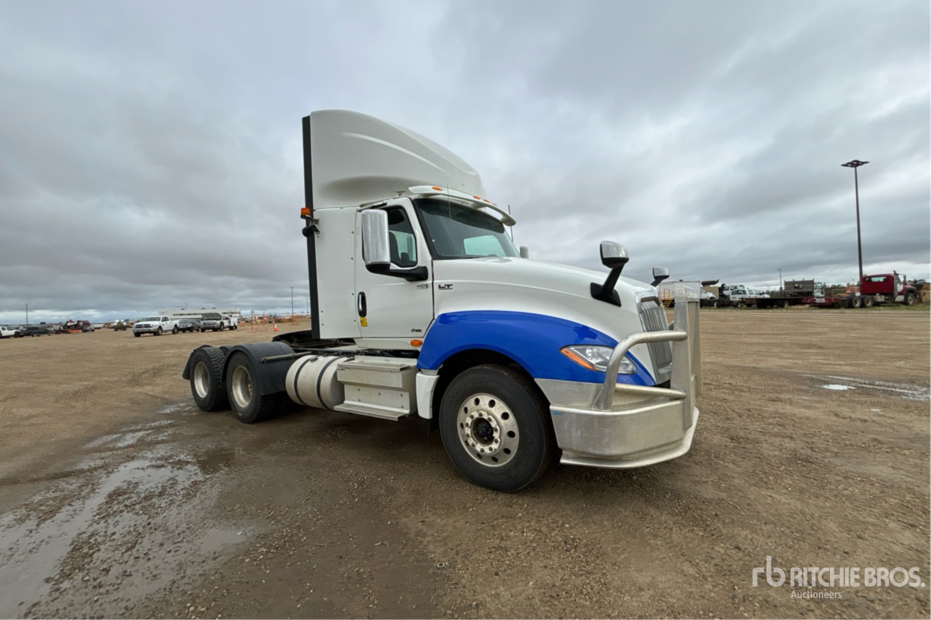 2020 International LT625