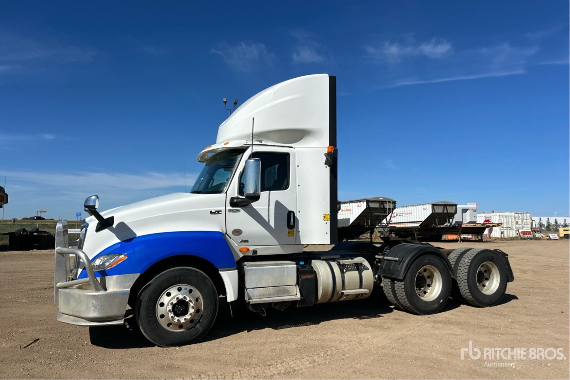 2020 International LT625
