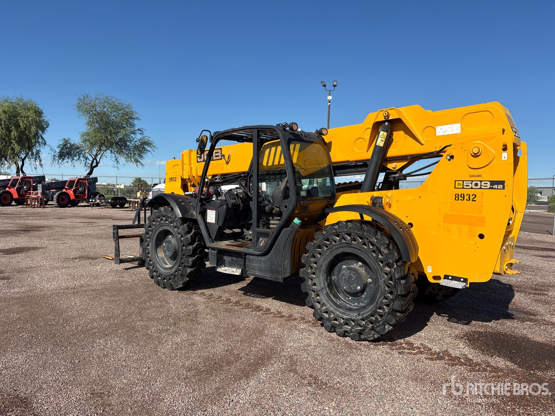 2019 JCB 509.42