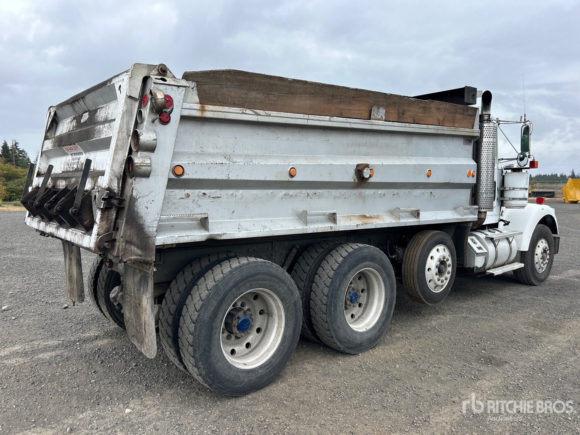 1998 Kenworth W900
