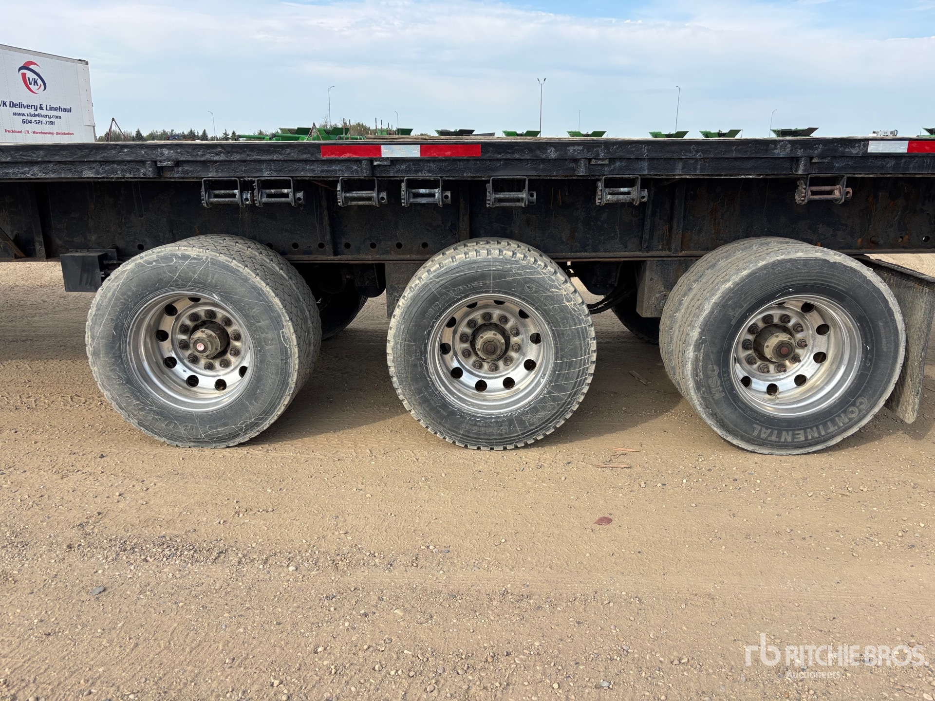 2012 Manac 45 FT TRI/A FLATBED