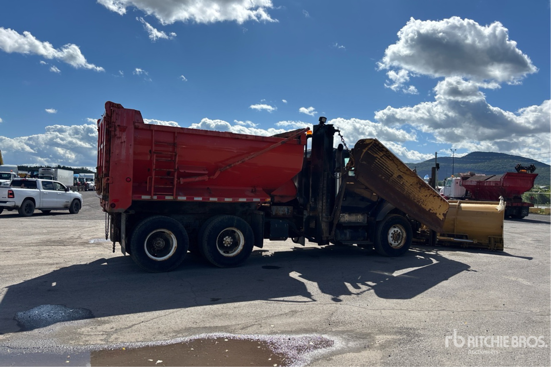 2003 International 7400