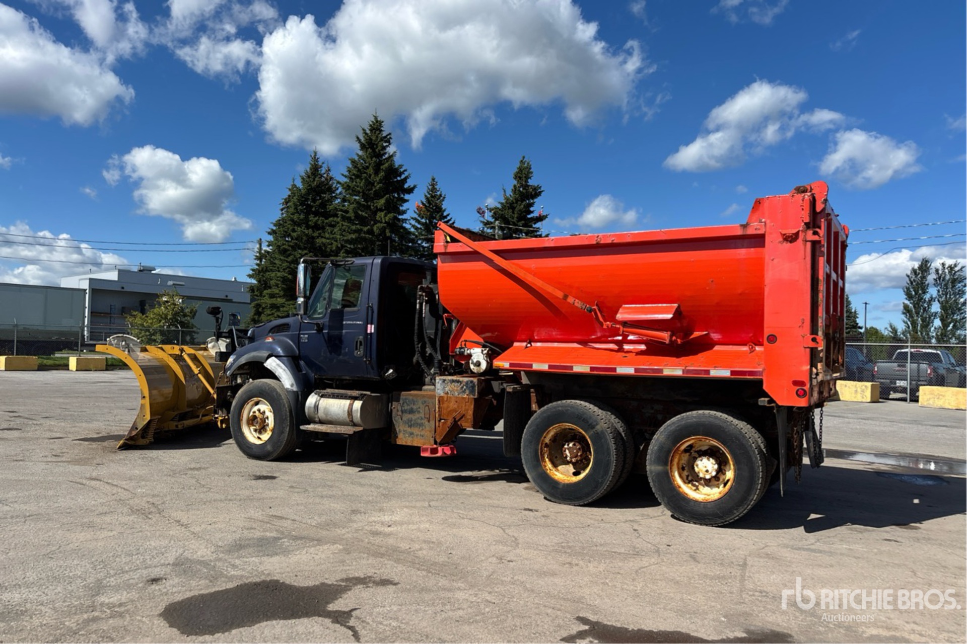 2003 International 7400