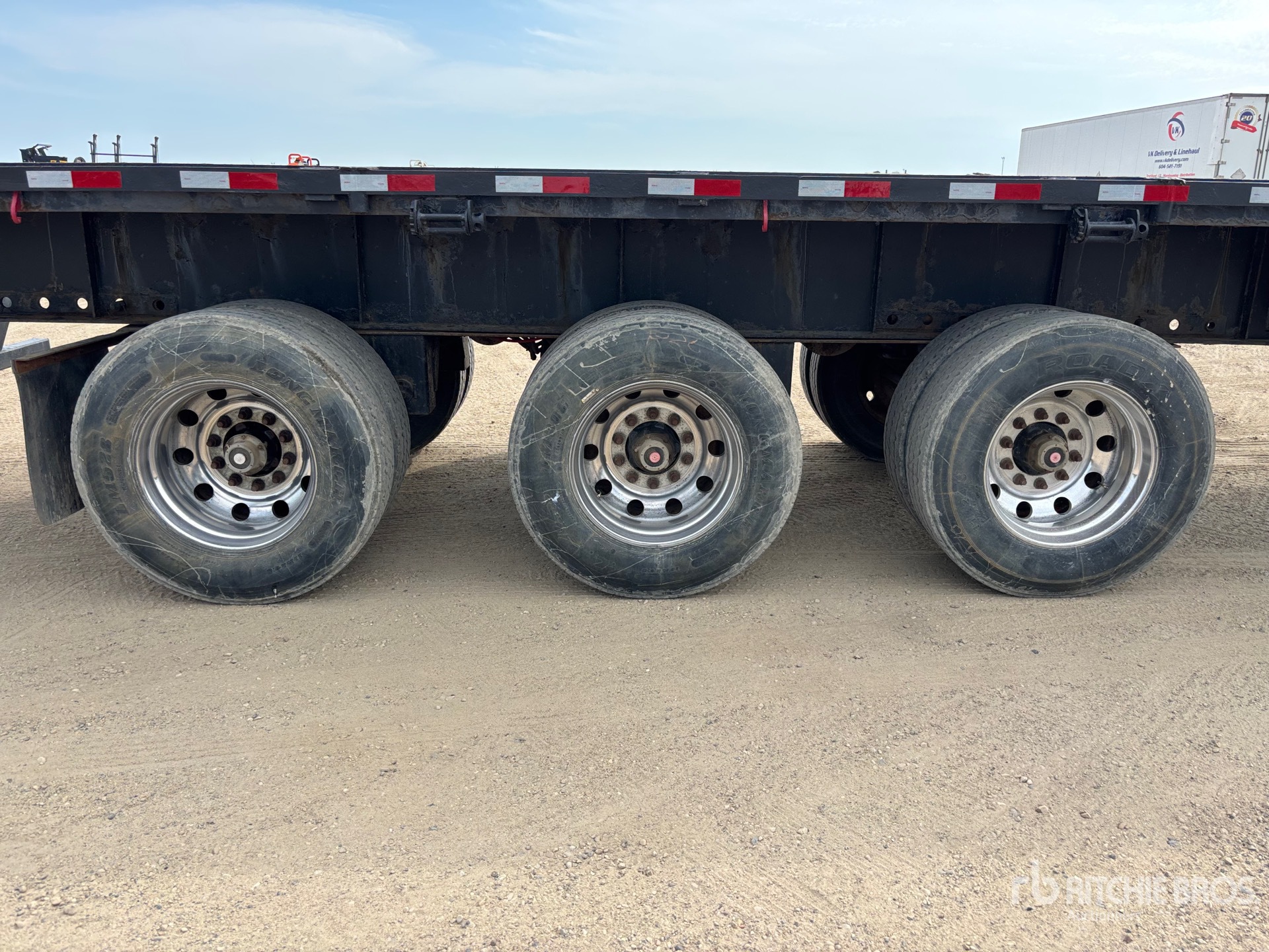 2011 Load King  42 FT TRI/A FLATBED