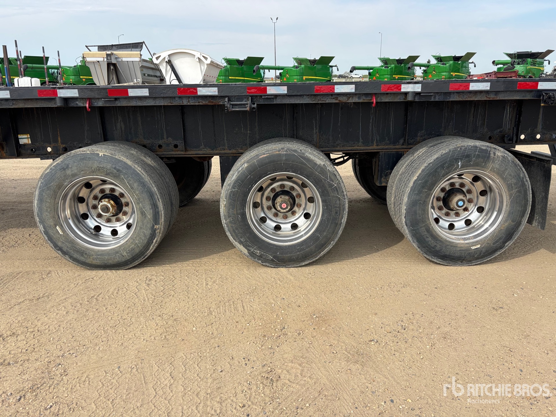 2011 Load King  42 FT TRI/A FLATBED