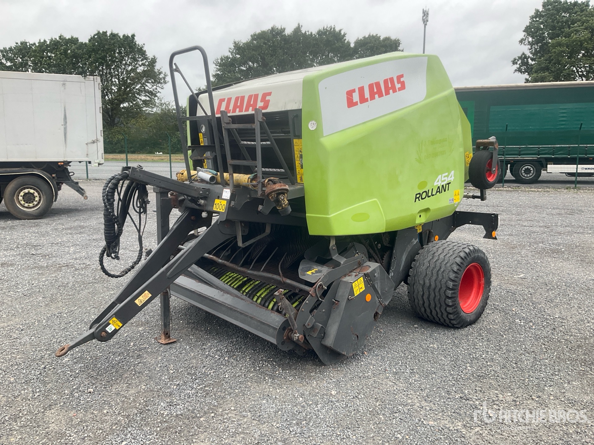 Photo of 2010 Claas ROLLANT 454