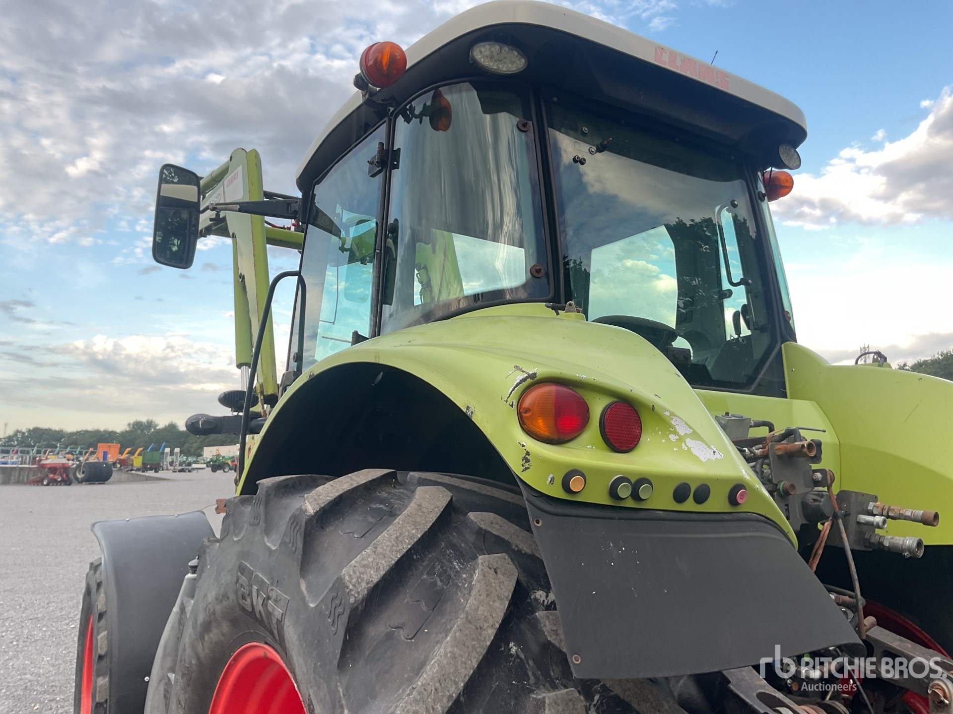 2012 Claas AXION 810