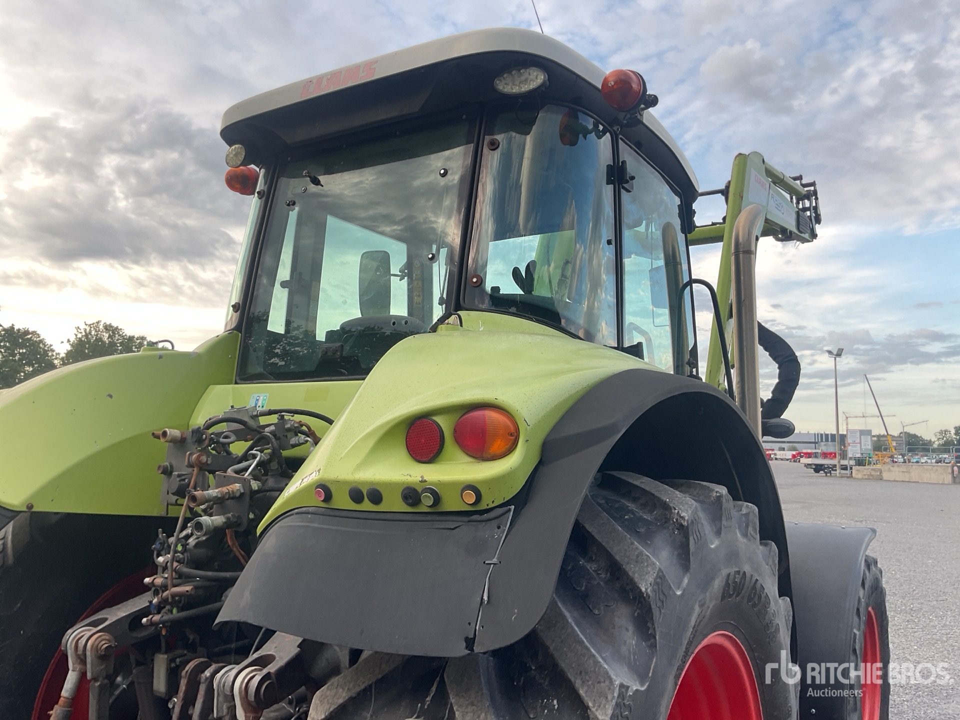2012 Claas AXION 810