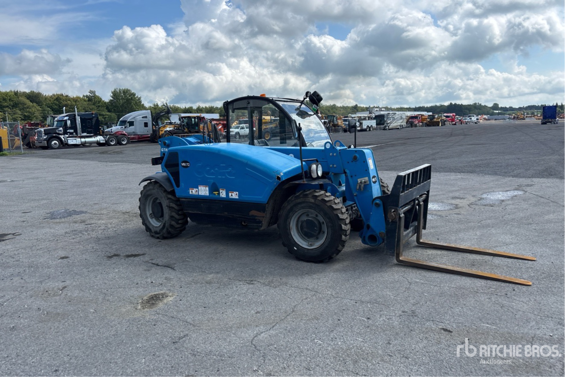 2017 Genie GTH-5519