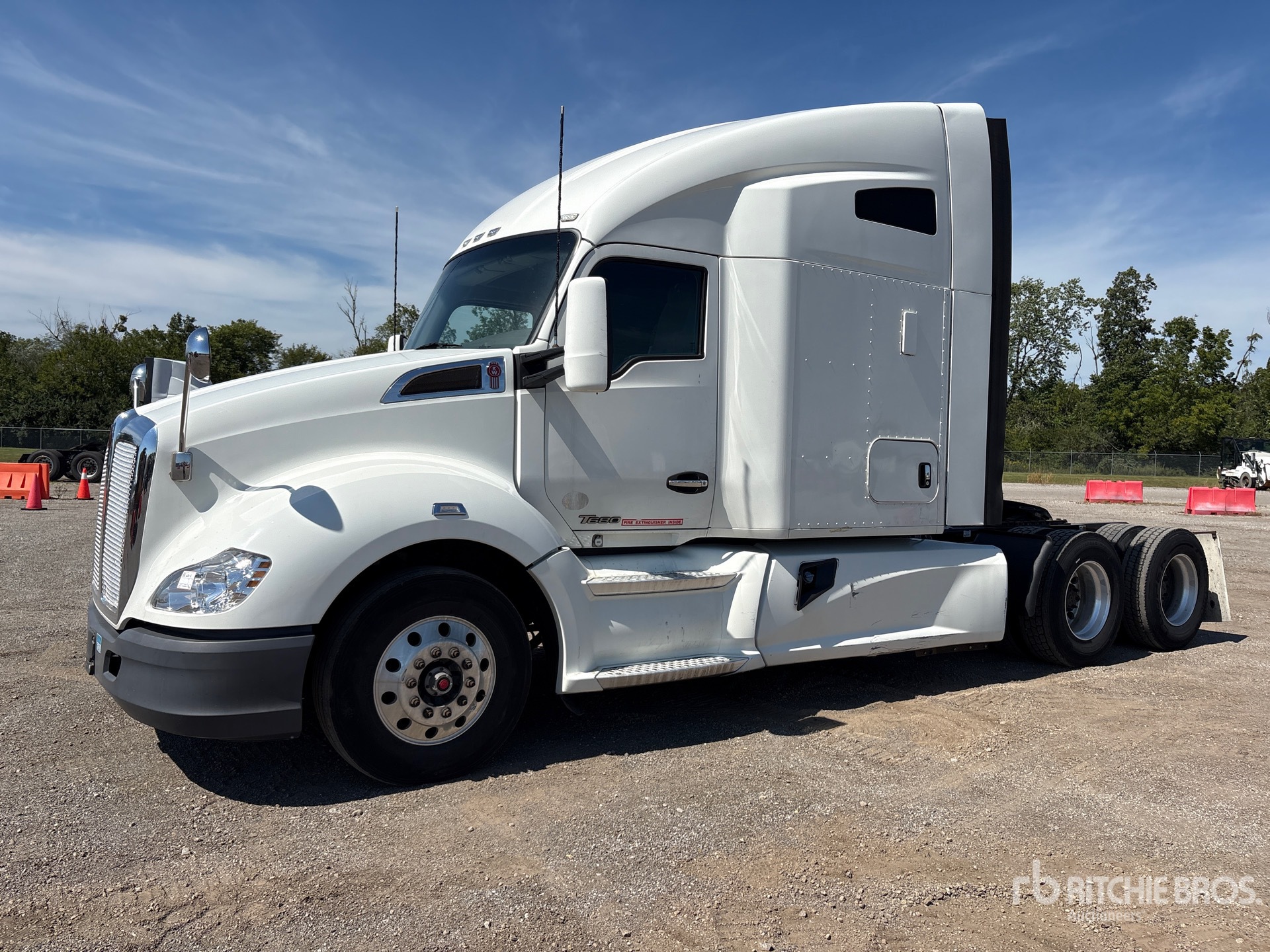 Photo of 2017 Kenworth T680