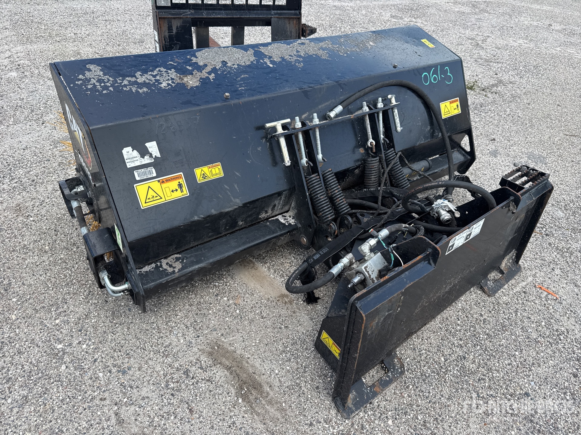 2024 Caterpillar BA118C