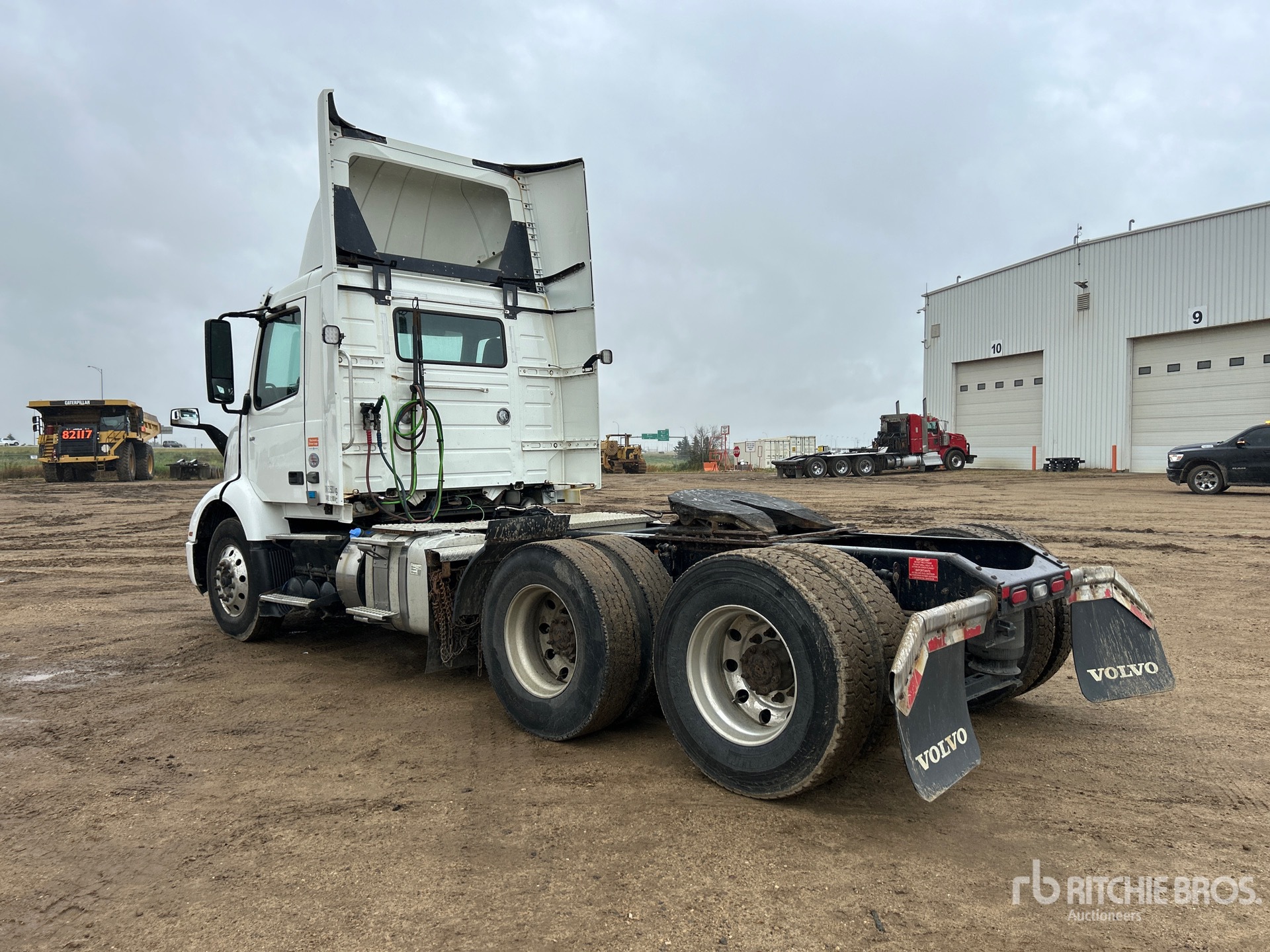 2020 Volvo VNR