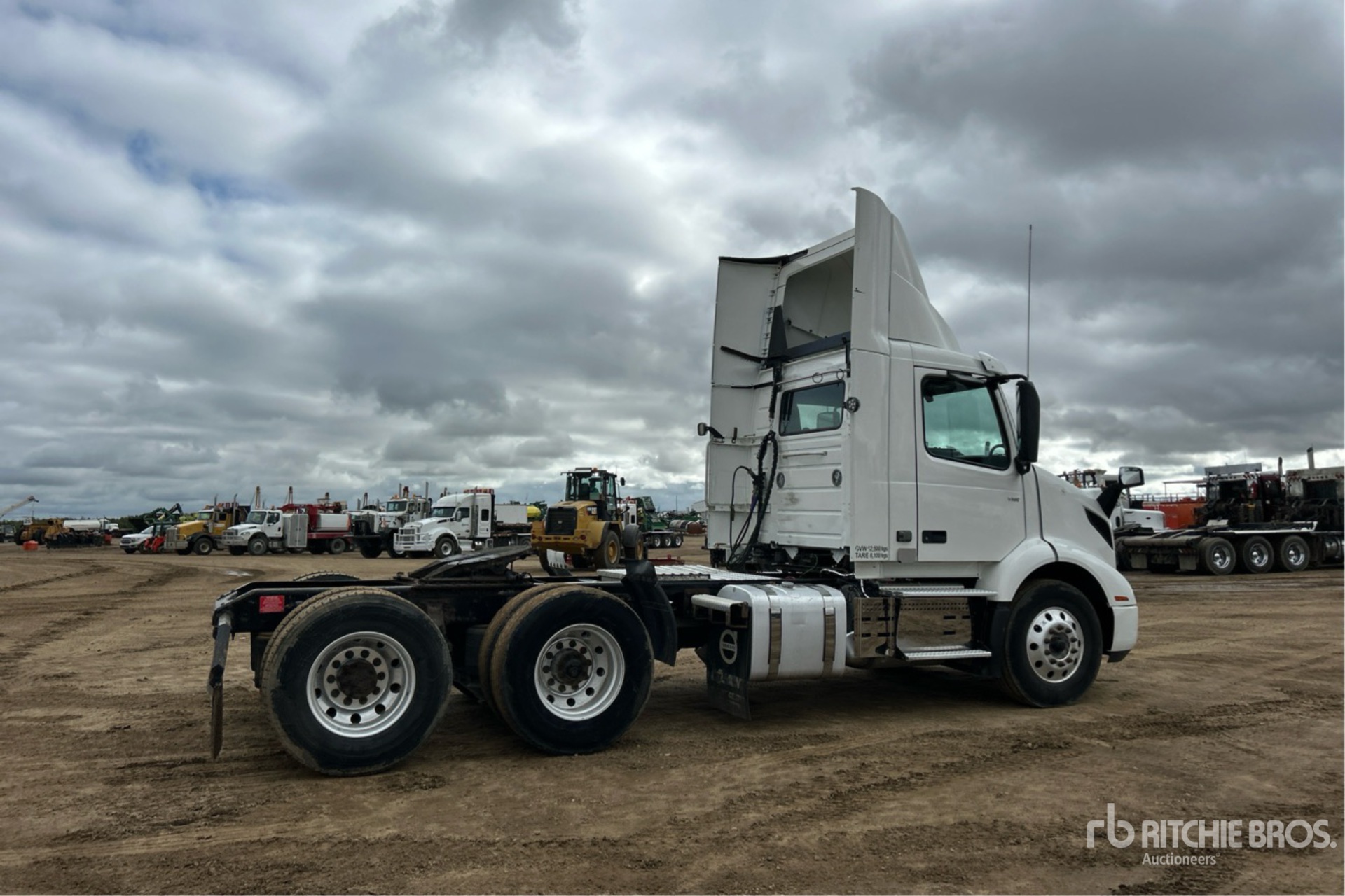 2020 Volvo VNR