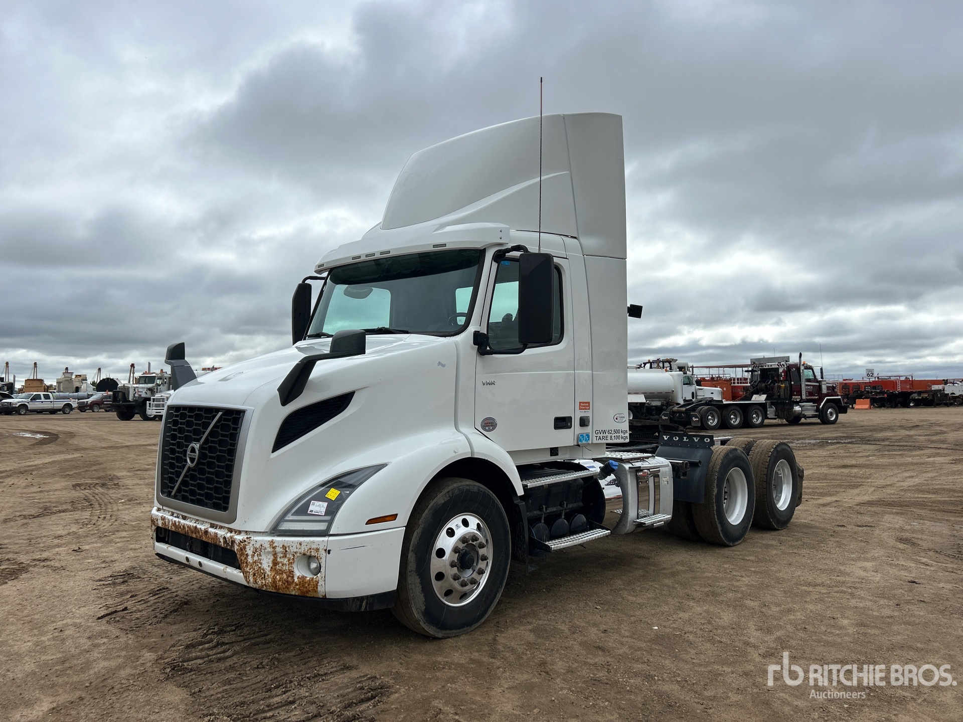 Photo of 2020 Volvo VNR