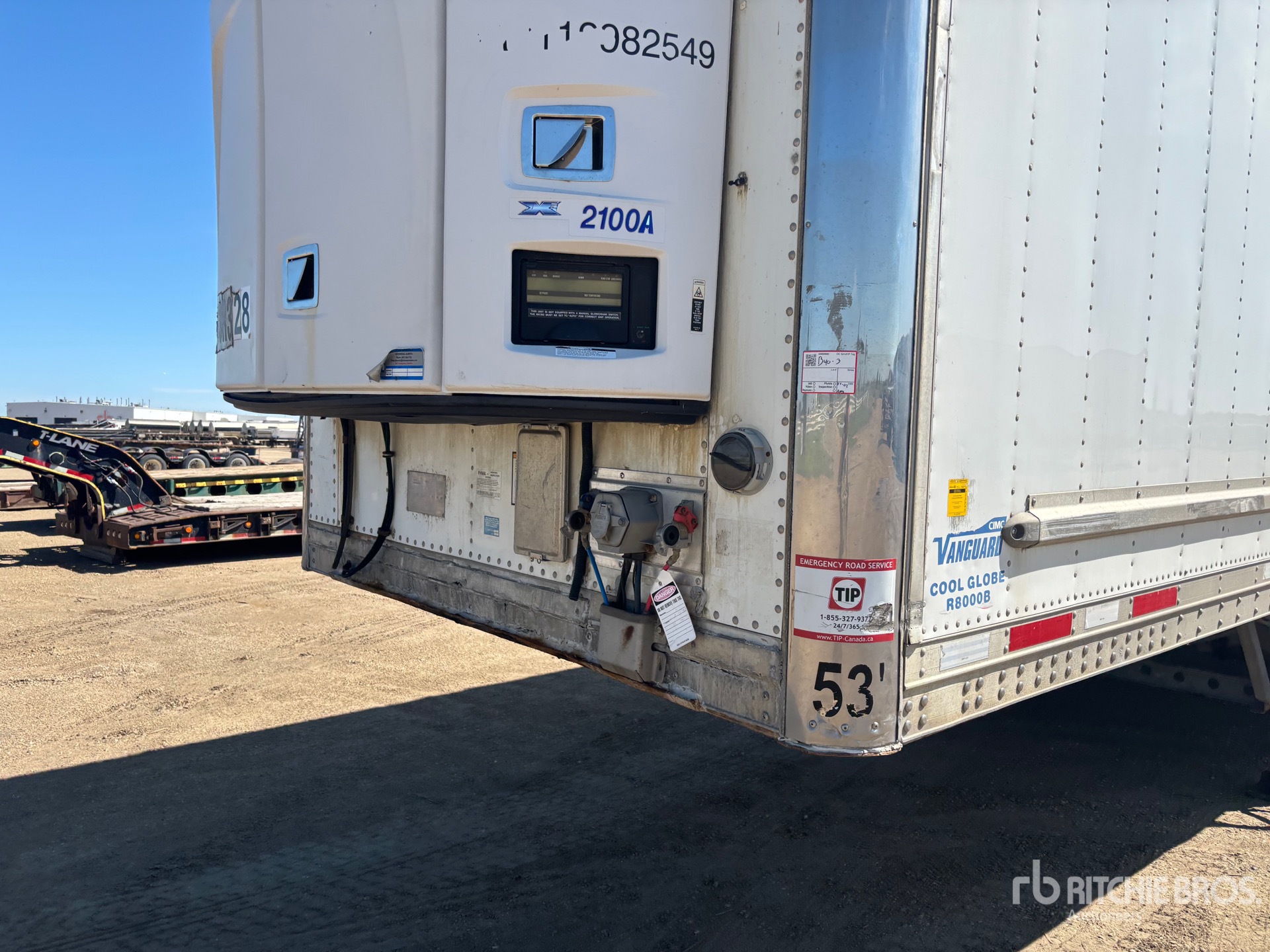 2012 Vanguard 53 FT X 102 IN T/A (INOPERABLE)