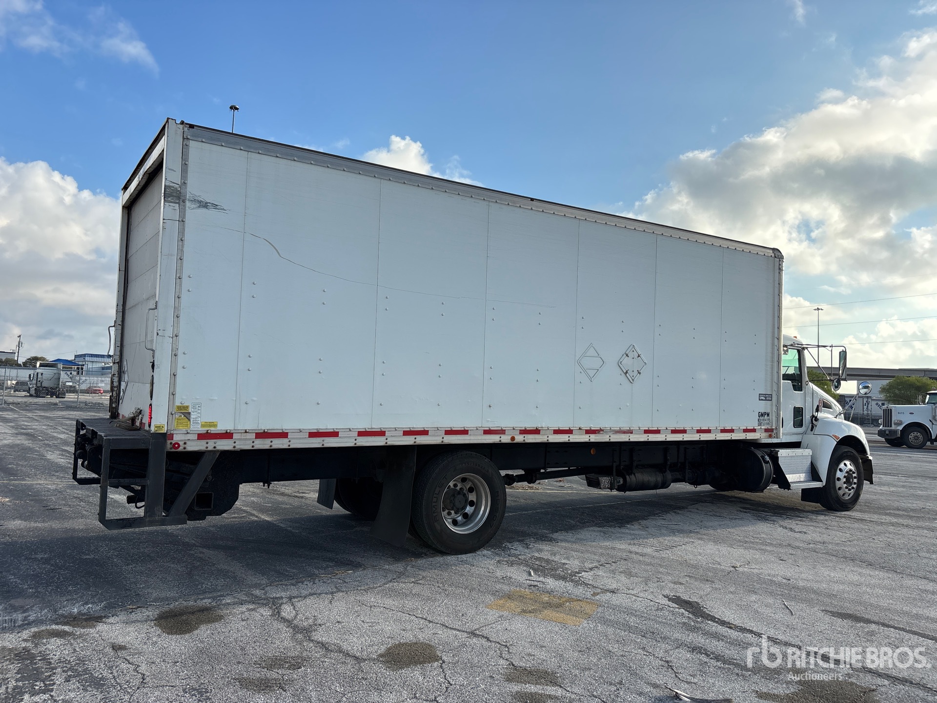 2016 Kenworth T370