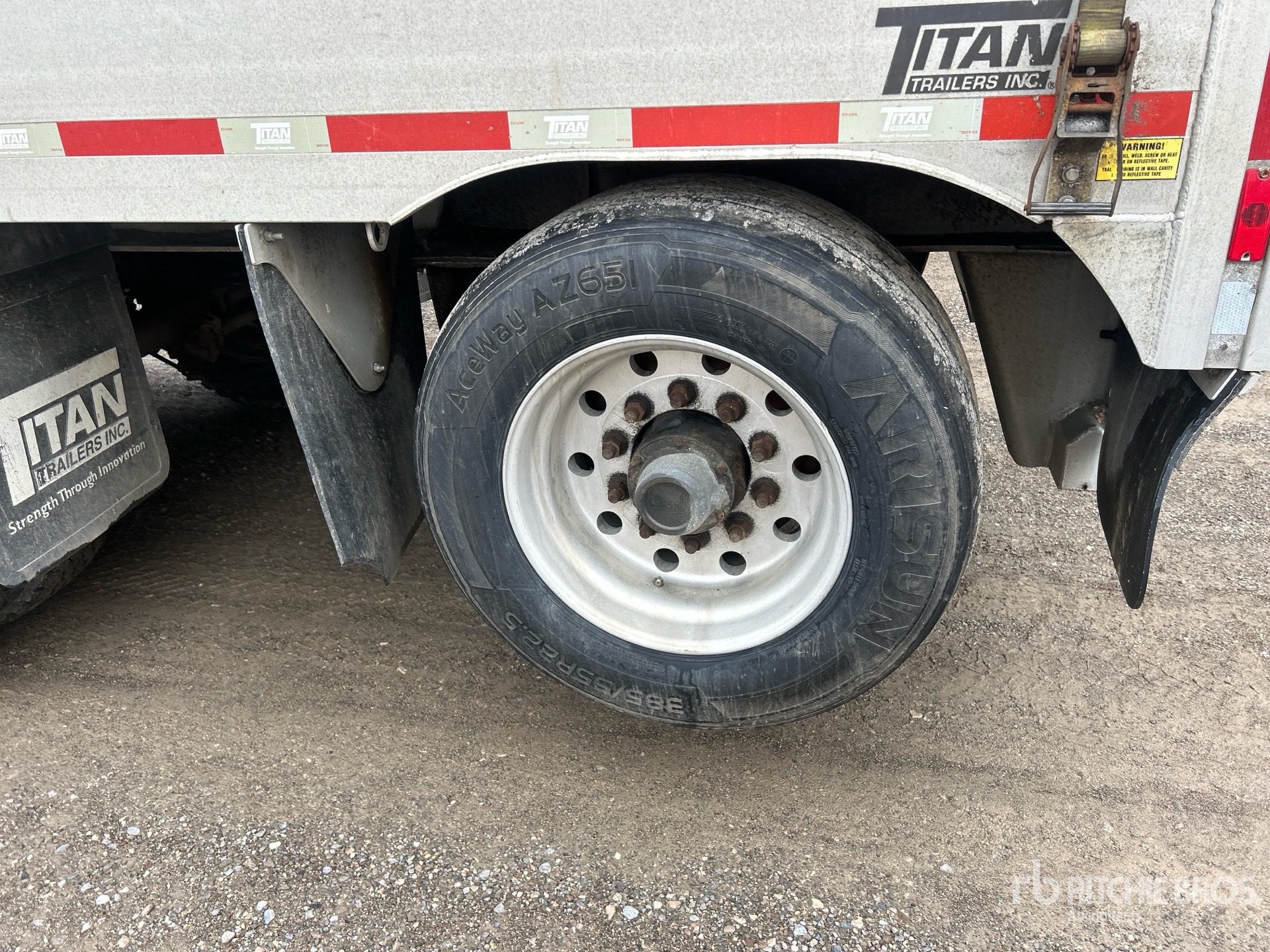 2011 Titan 53 FT 5/AXLE