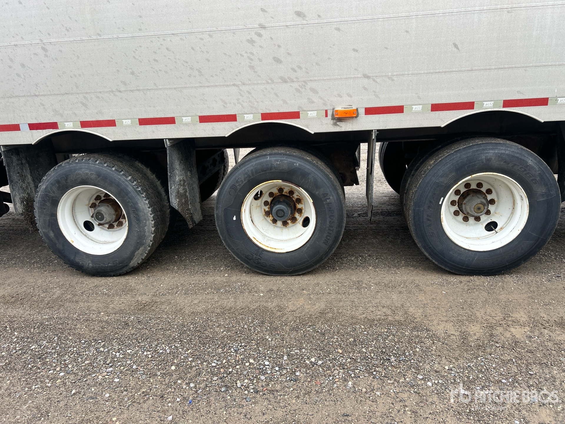 2011 Titan 53 FT 5/AXLE