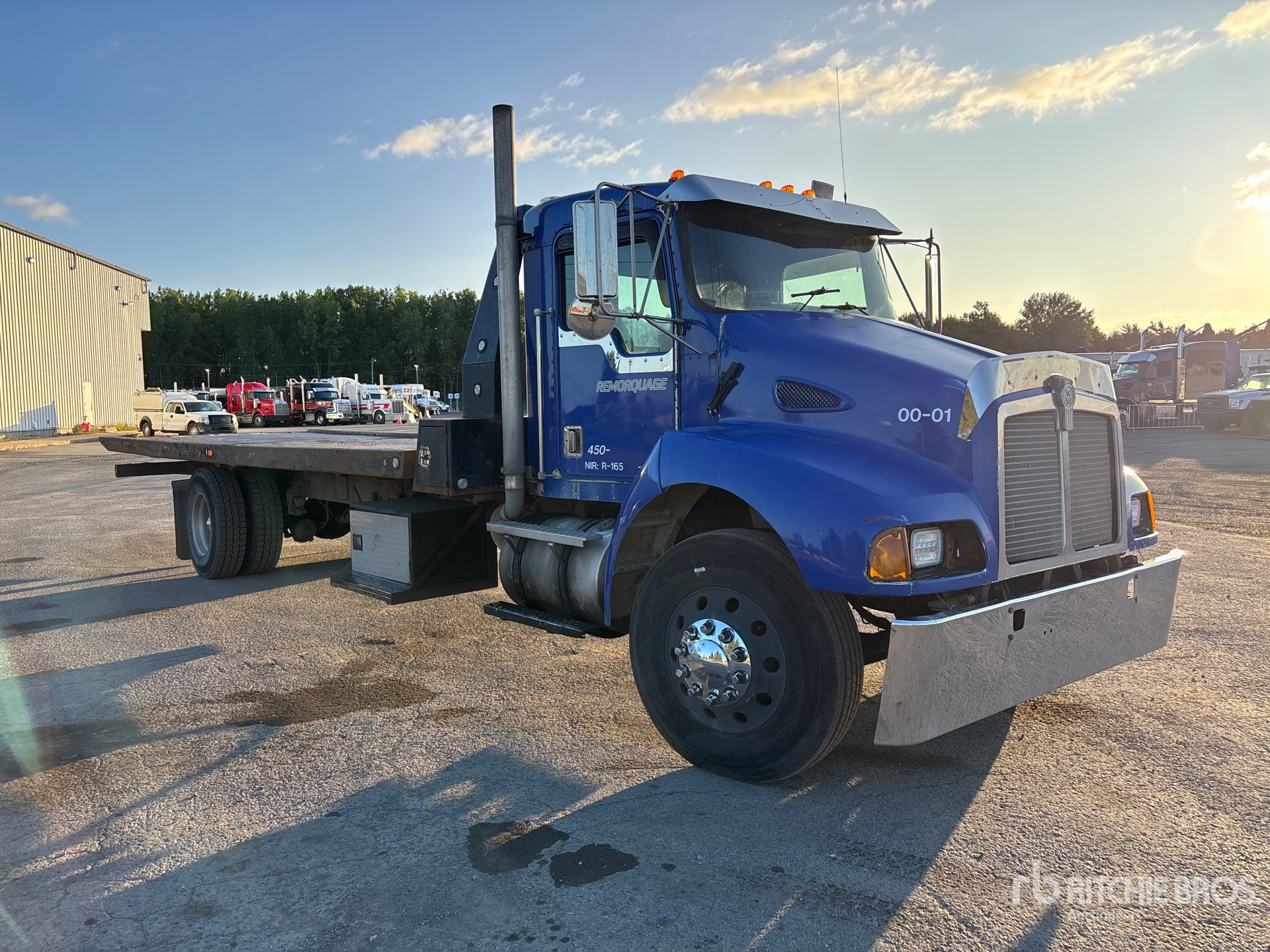 2000 Kenworth T300