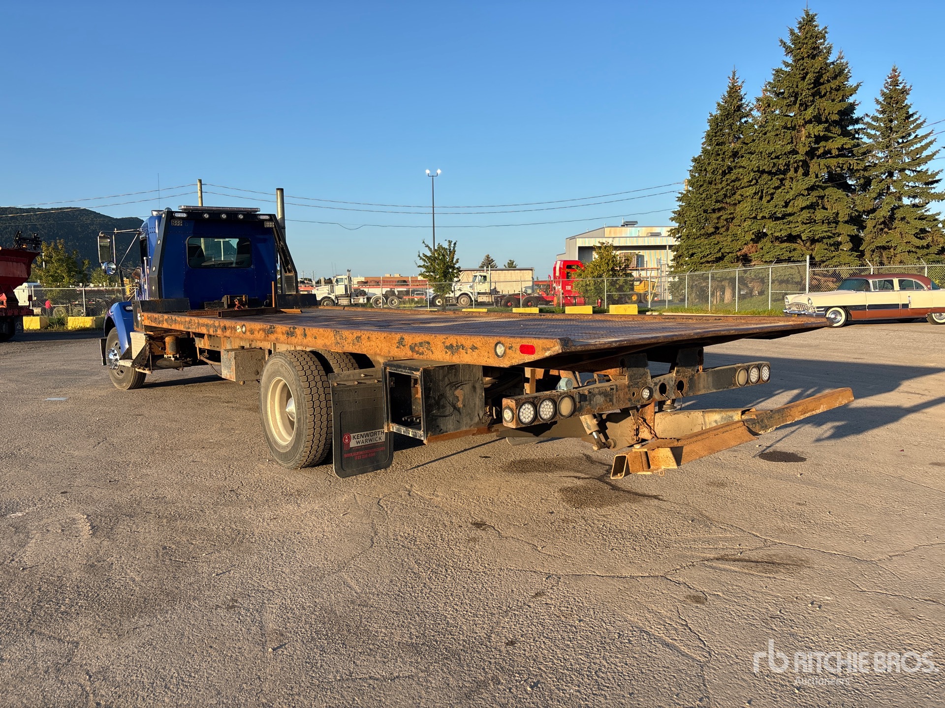 2000 Kenworth T300