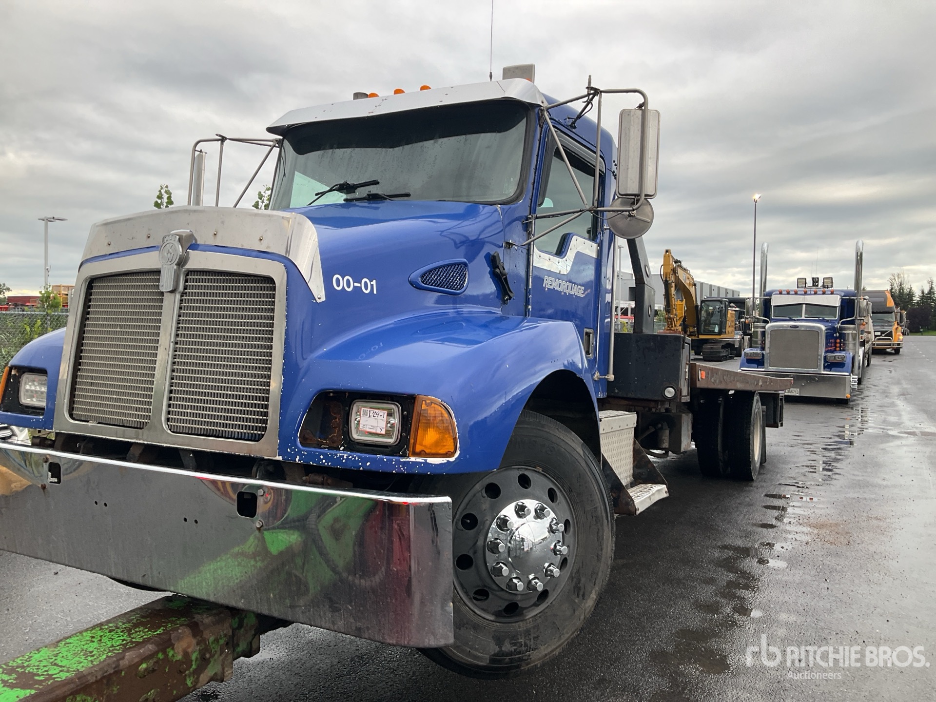 2000 Kenworth T300