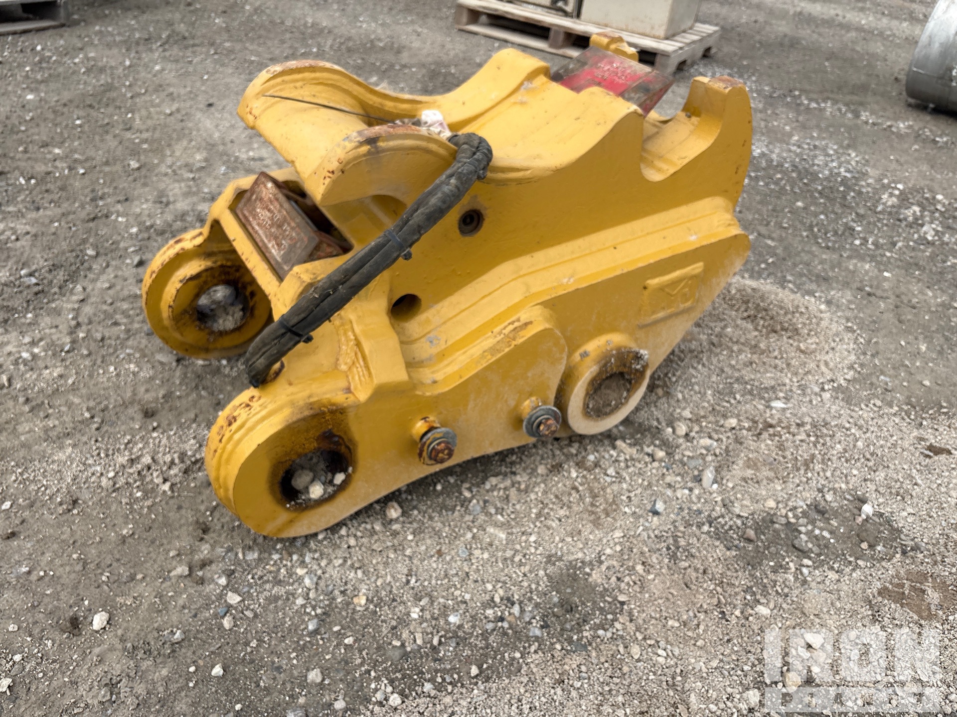 Photo of Caterpillar Hydraulic - Fits Cat