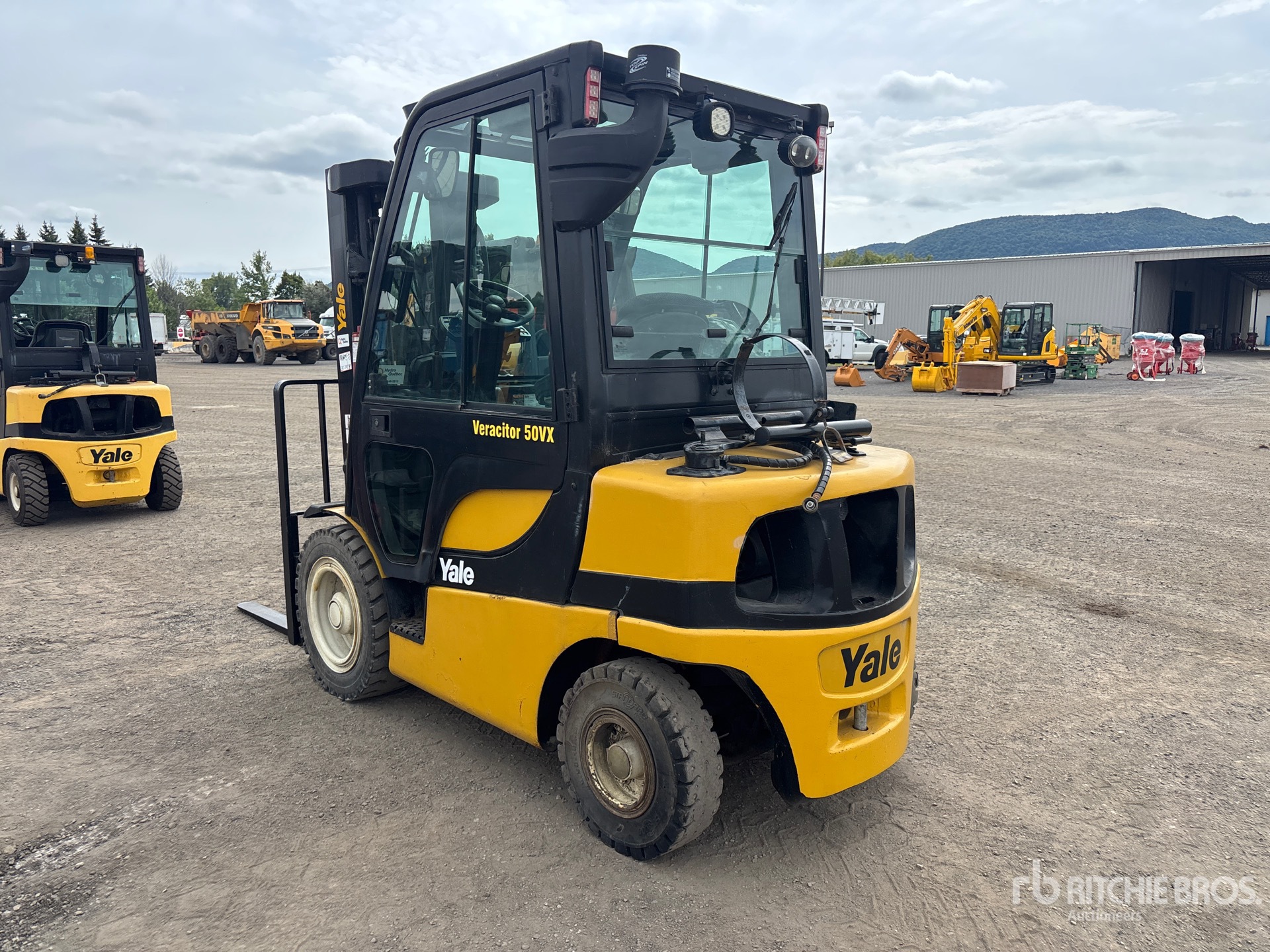 2015 Yale GLP050VX