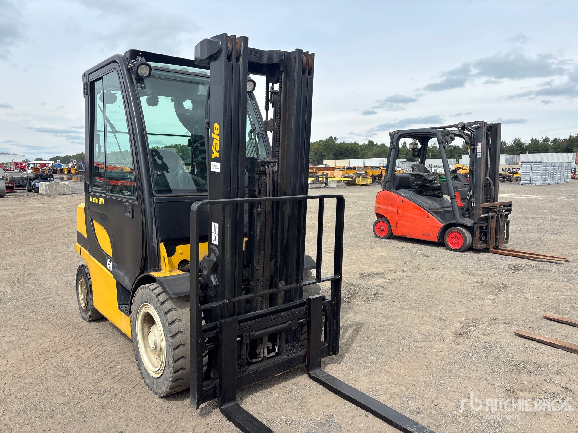 2015 Yale GLP050VX