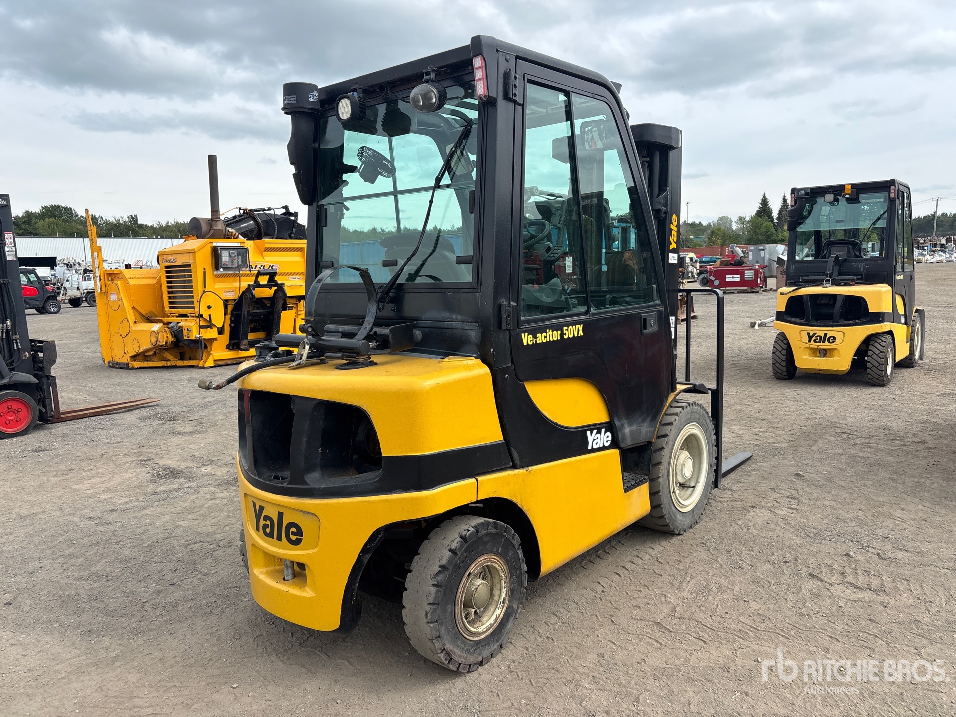 2015 Yale GLP050VX