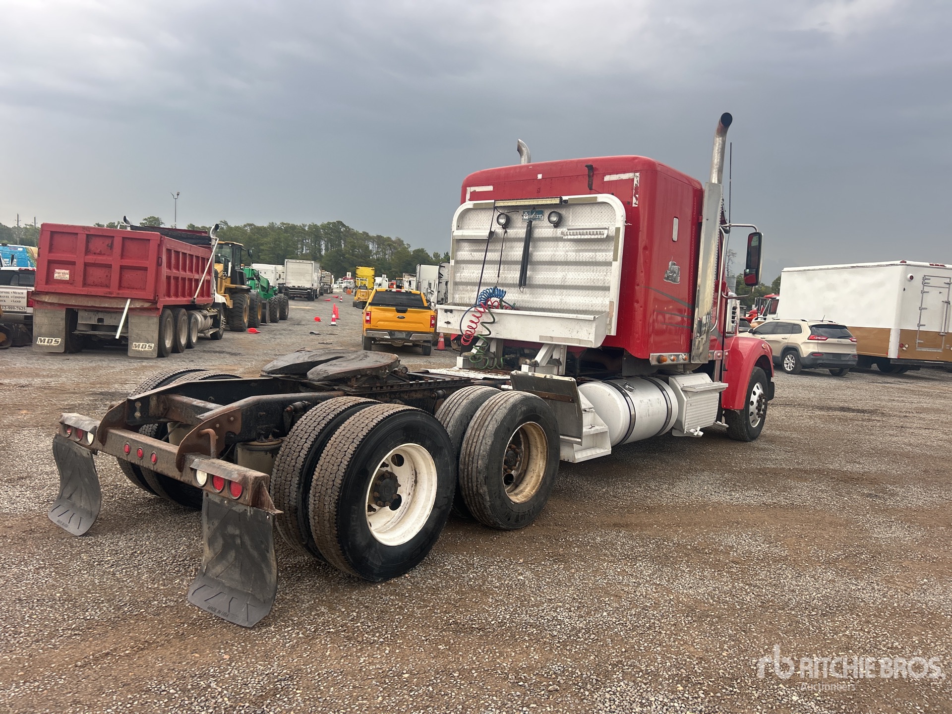 2014 Freightliner CORONADO 122SD
