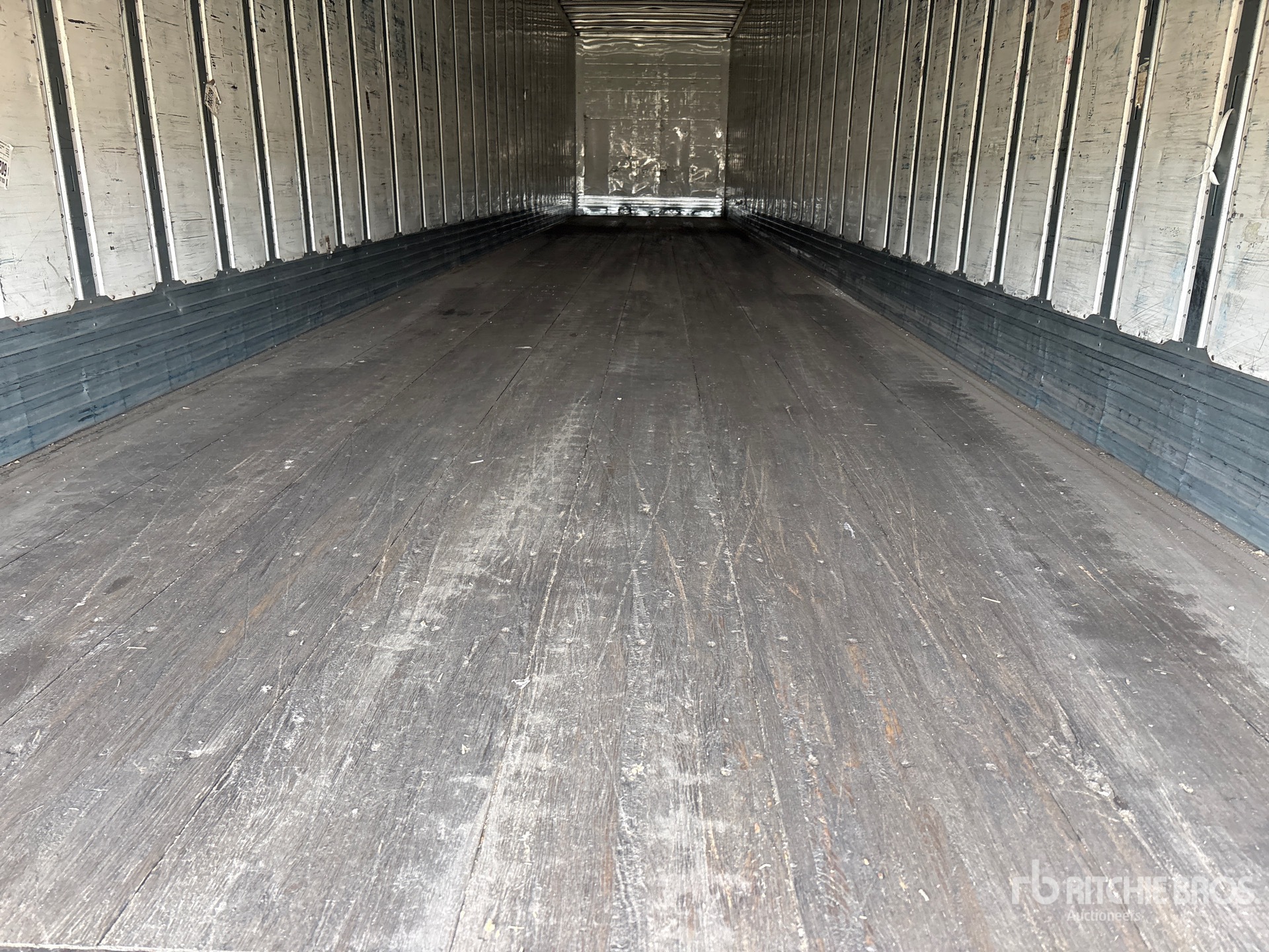 2018 Utility 57 ft x 102 in T/A