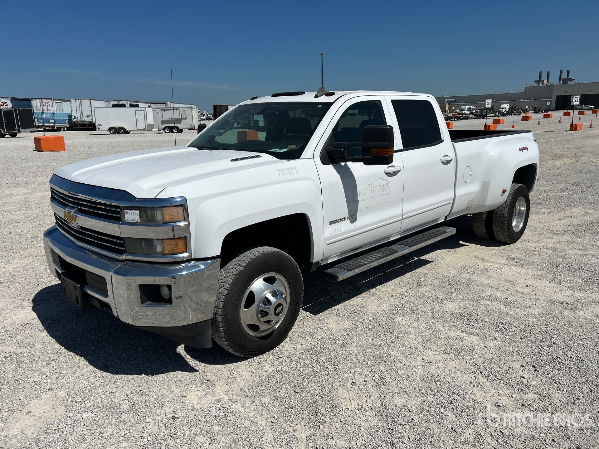 Photo of 2015 Chevrolet SILVERADO 3500H