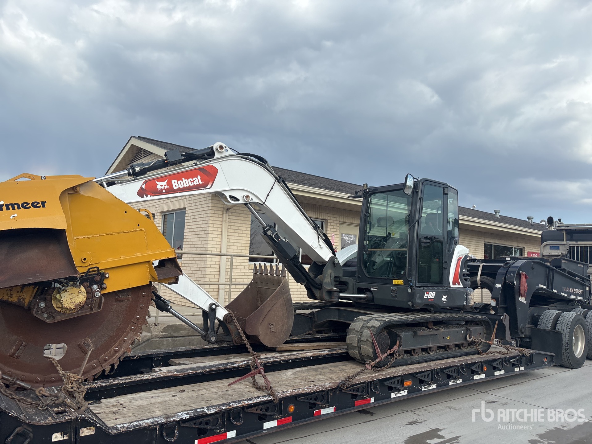 2022 Bobcat E88