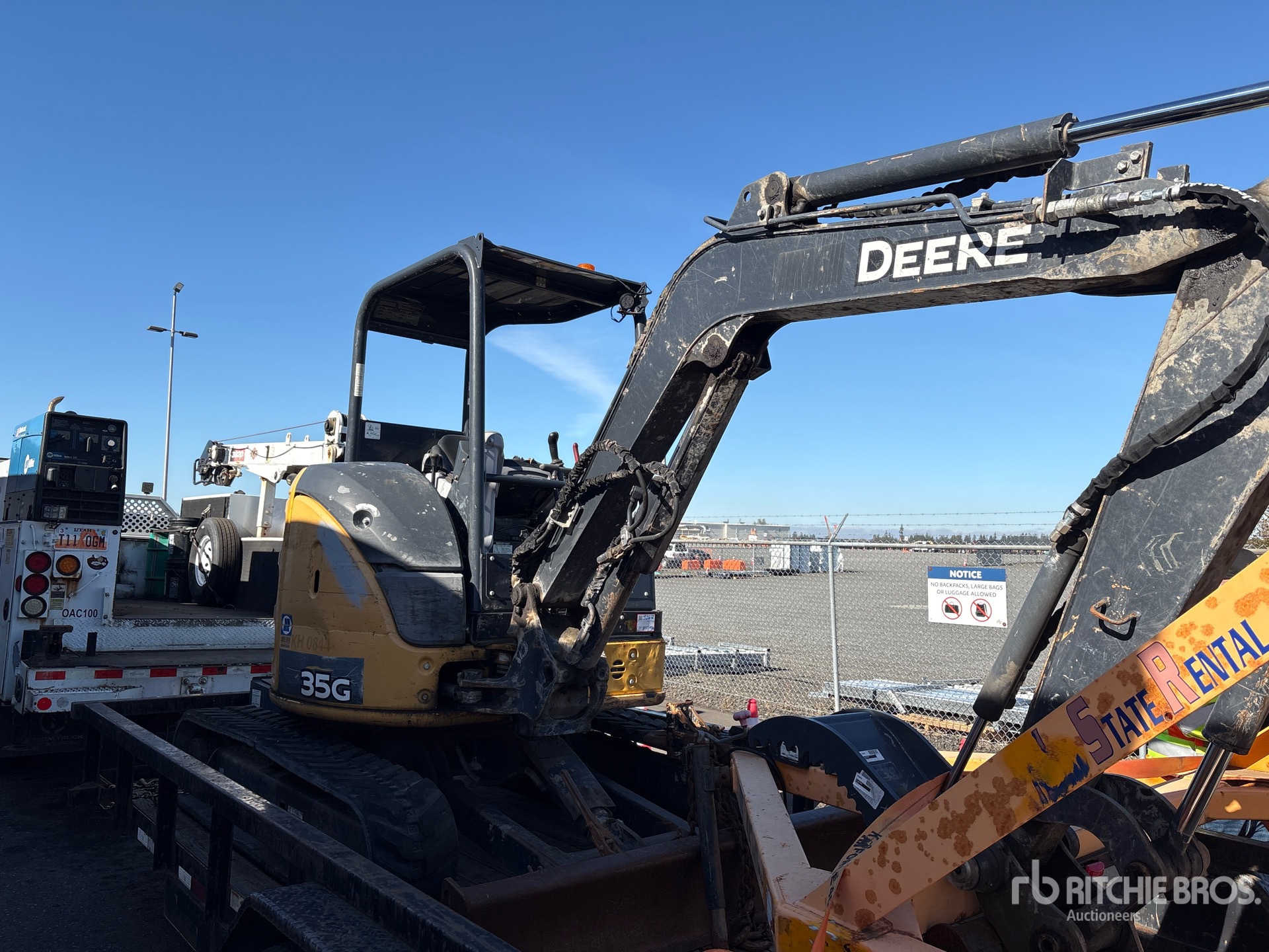2018 John Deere 35G