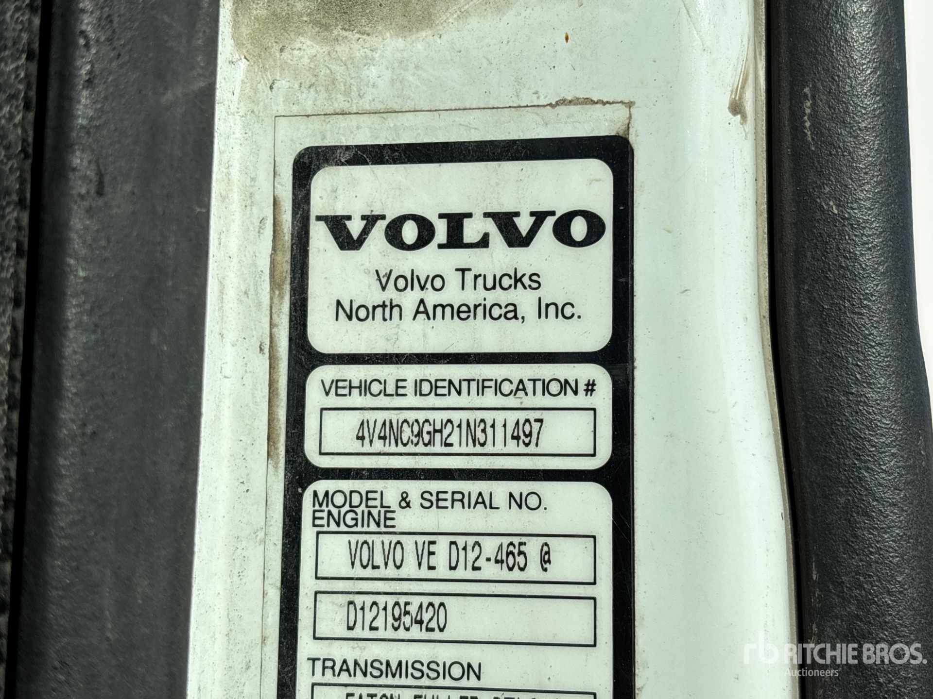 2001 Volvo VNL