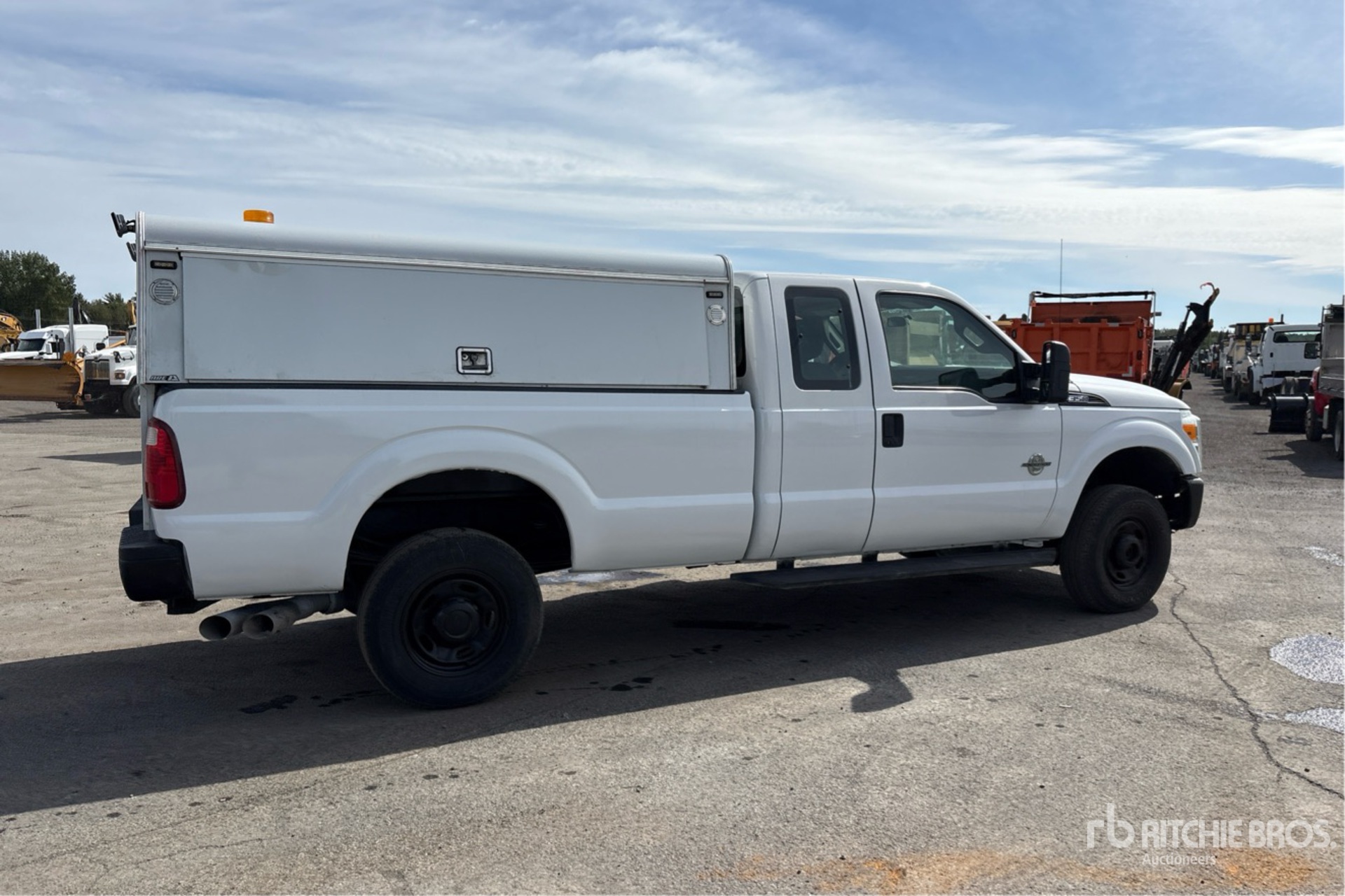 2015 Ford F-350 XL