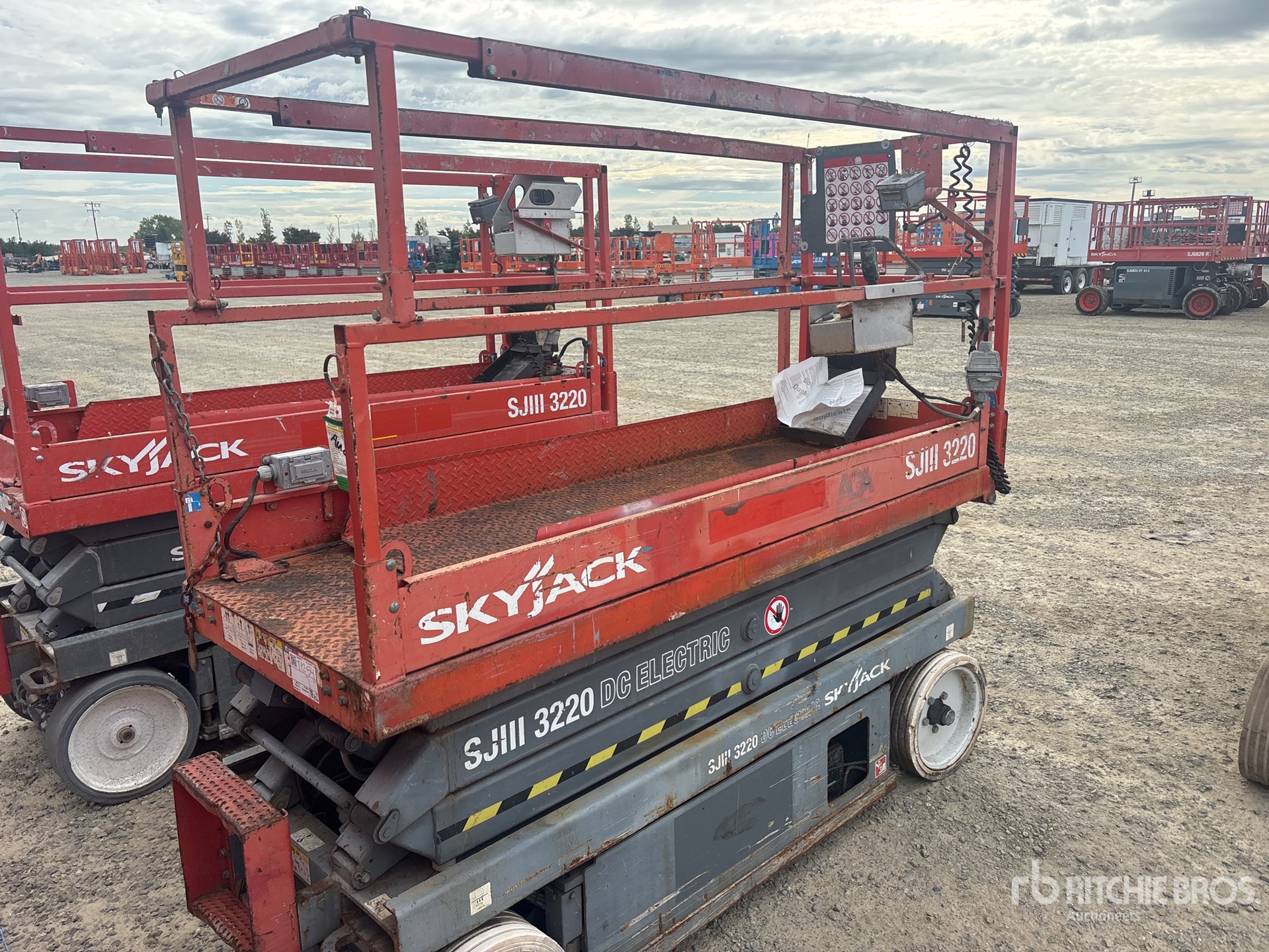 2014 Skyjack SJIII3220