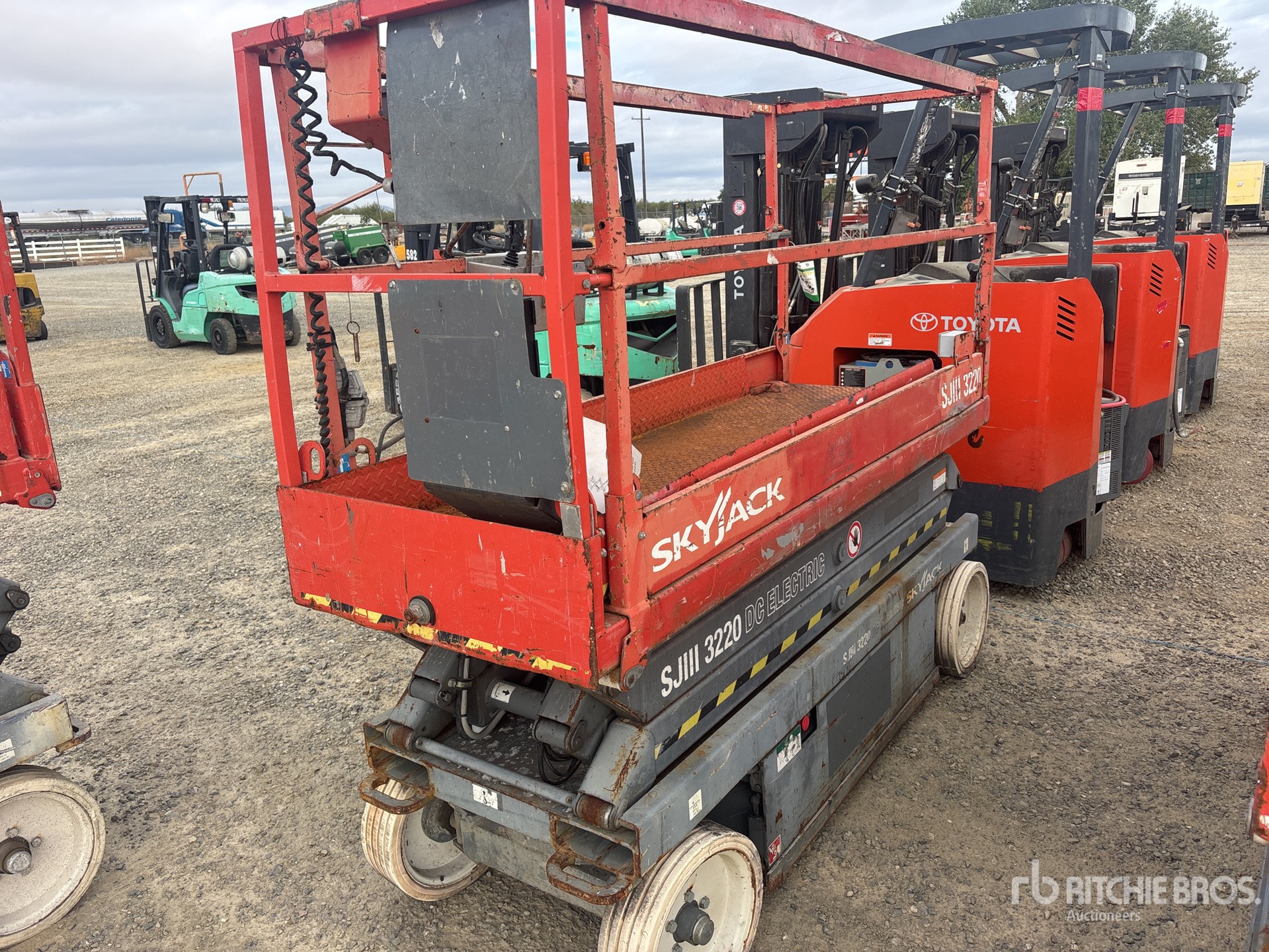 2014 Skyjack SJIII3220