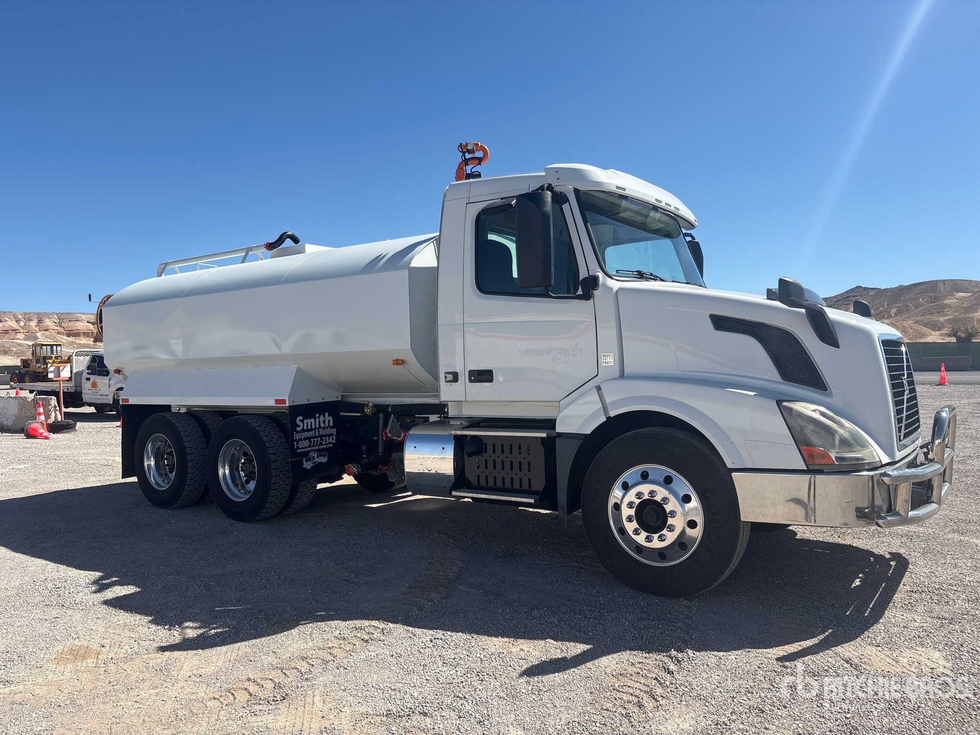 2017 Volvo VNL