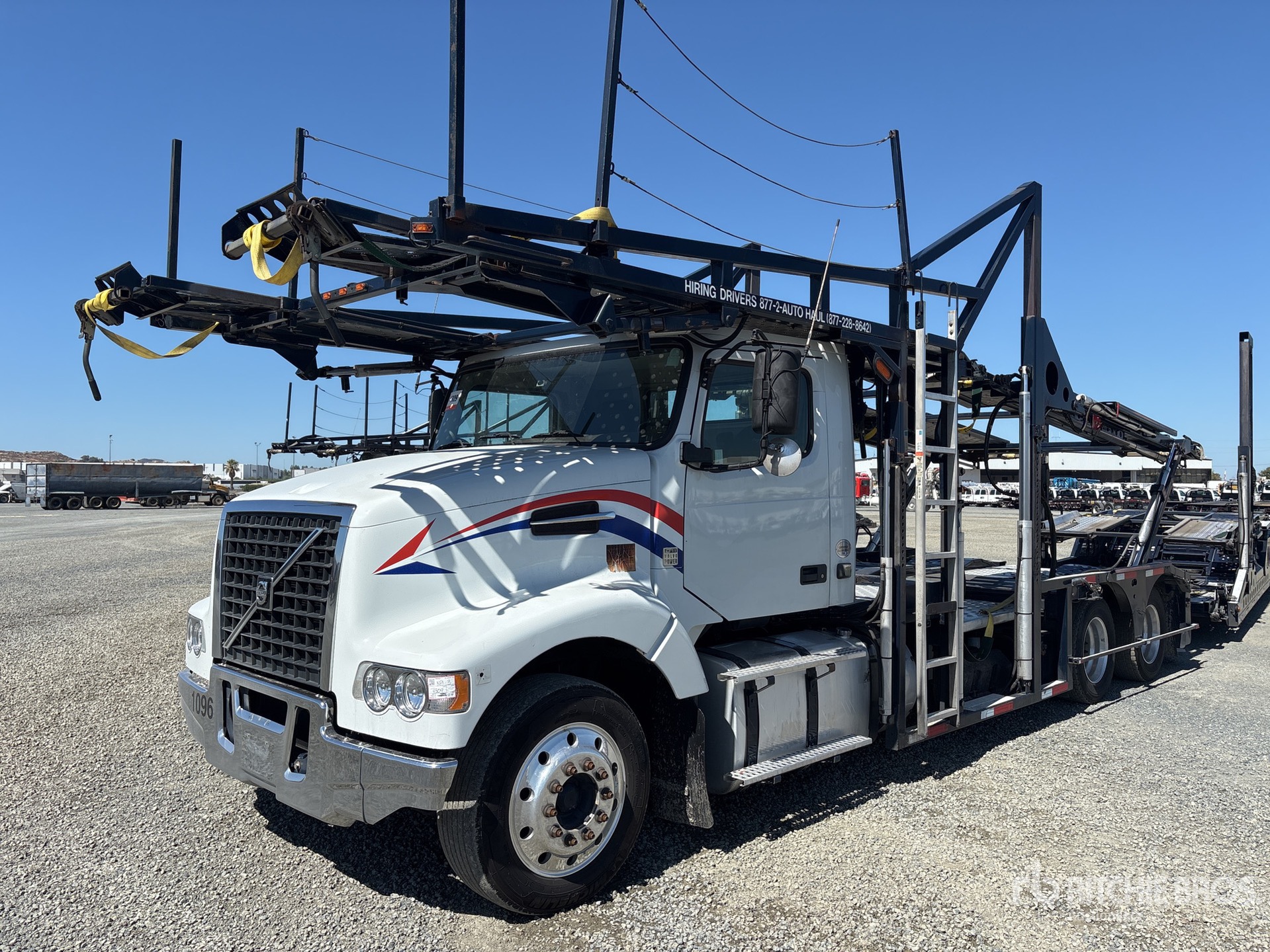 2016 Volvo VAH