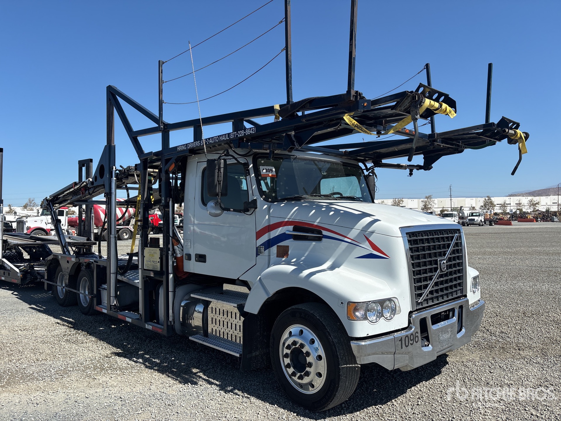 2016 Volvo VAH