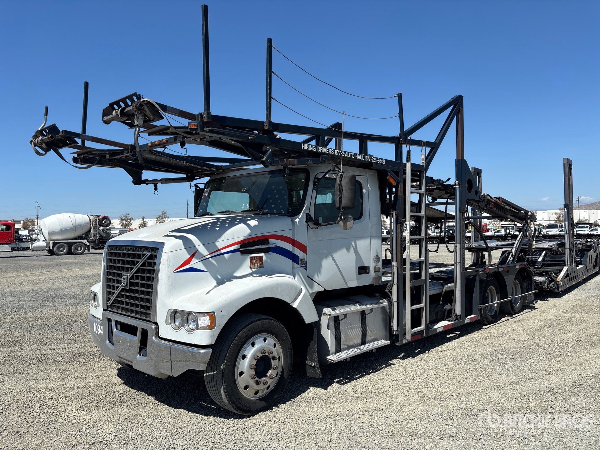 2016 Volvo VAH