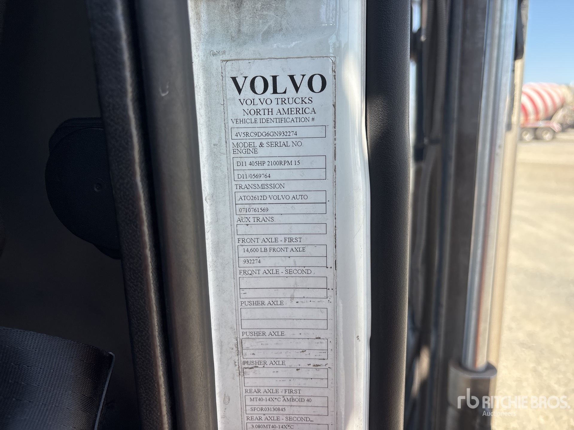 2016 Volvo VAH