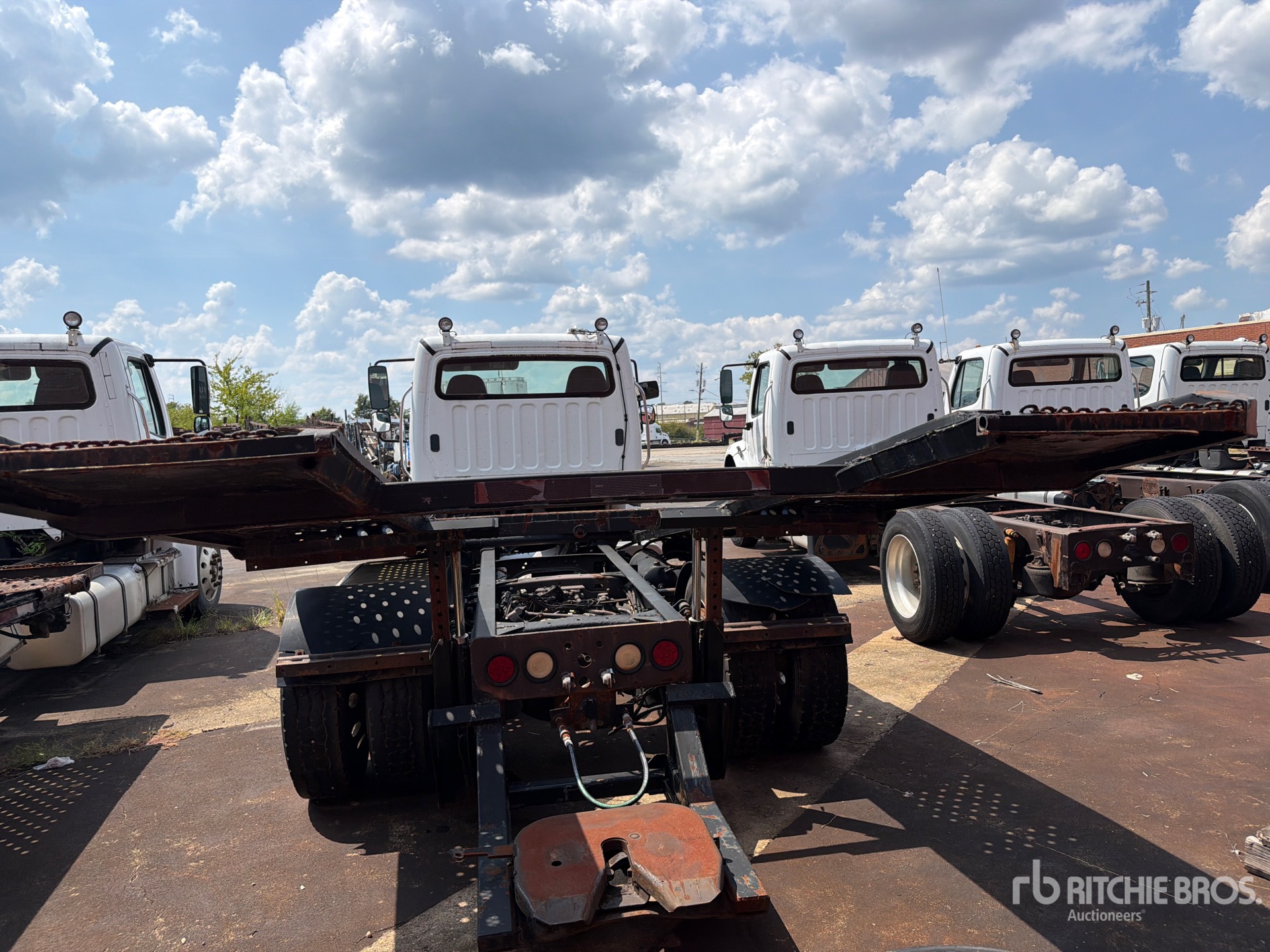 2015 Freightliner M2 106