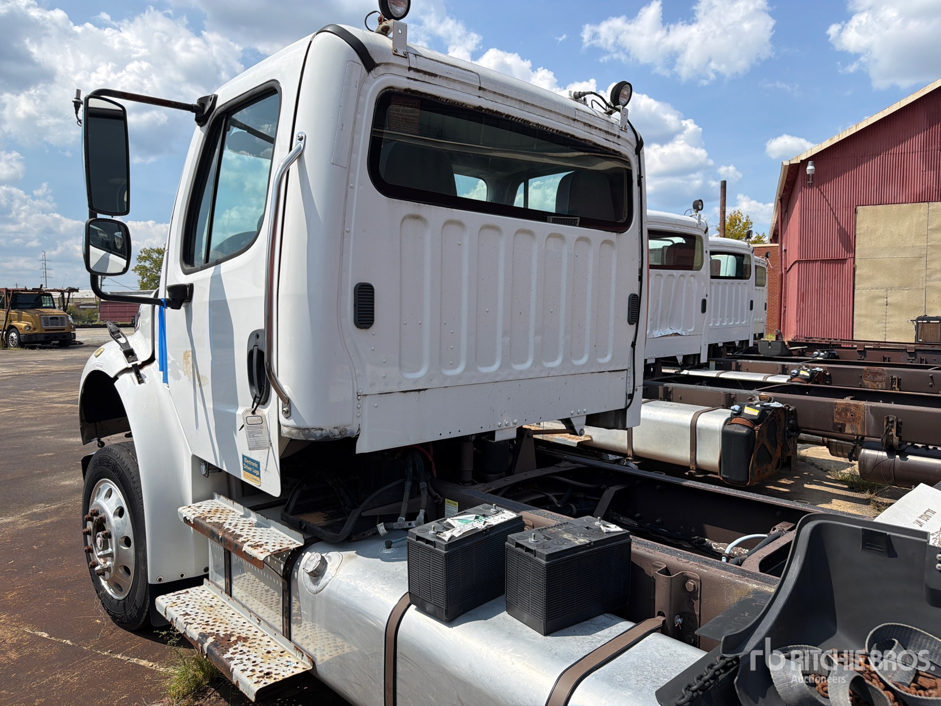 2015 Freightliner M2 106