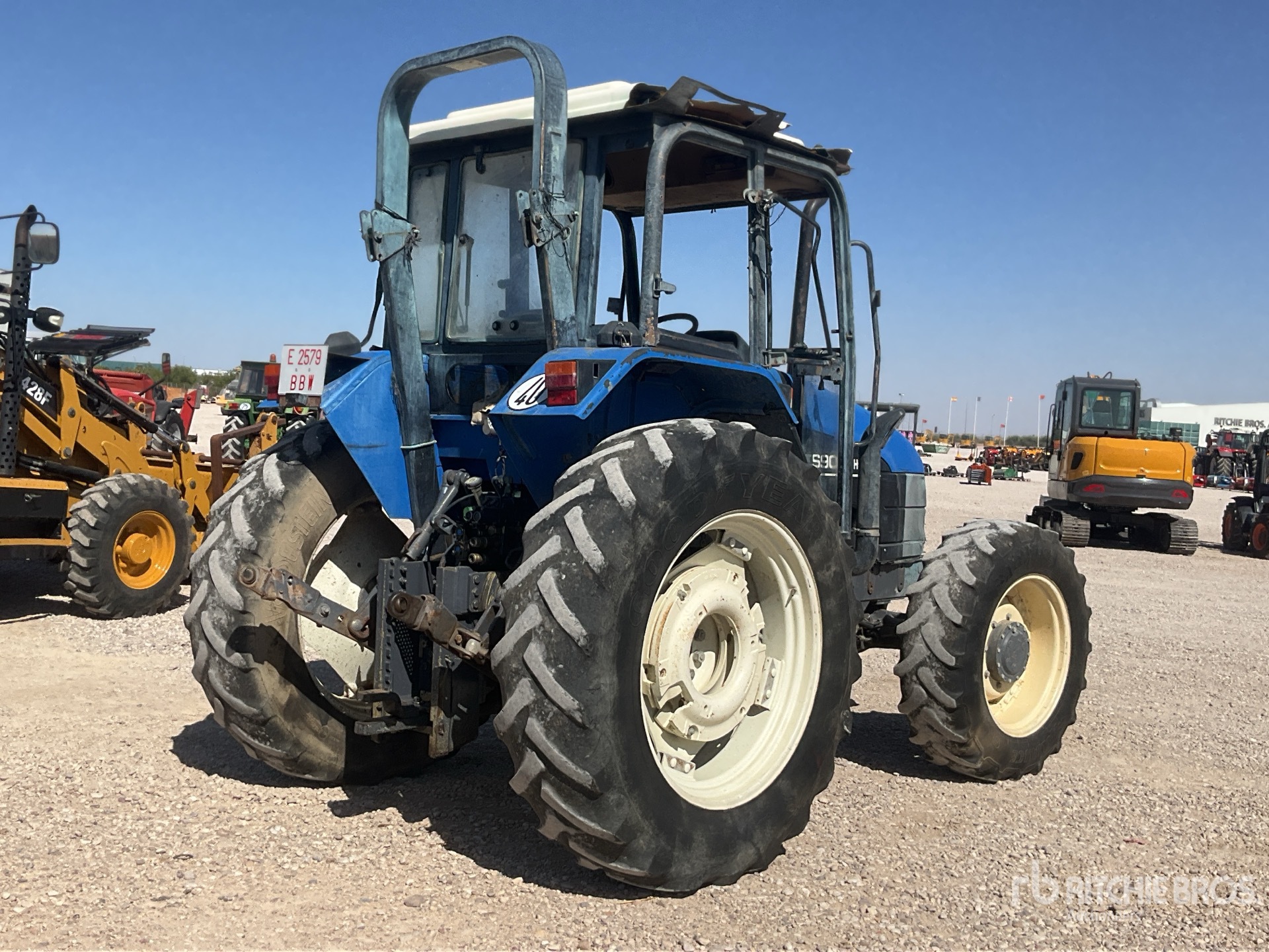 2001 New Holland TS90