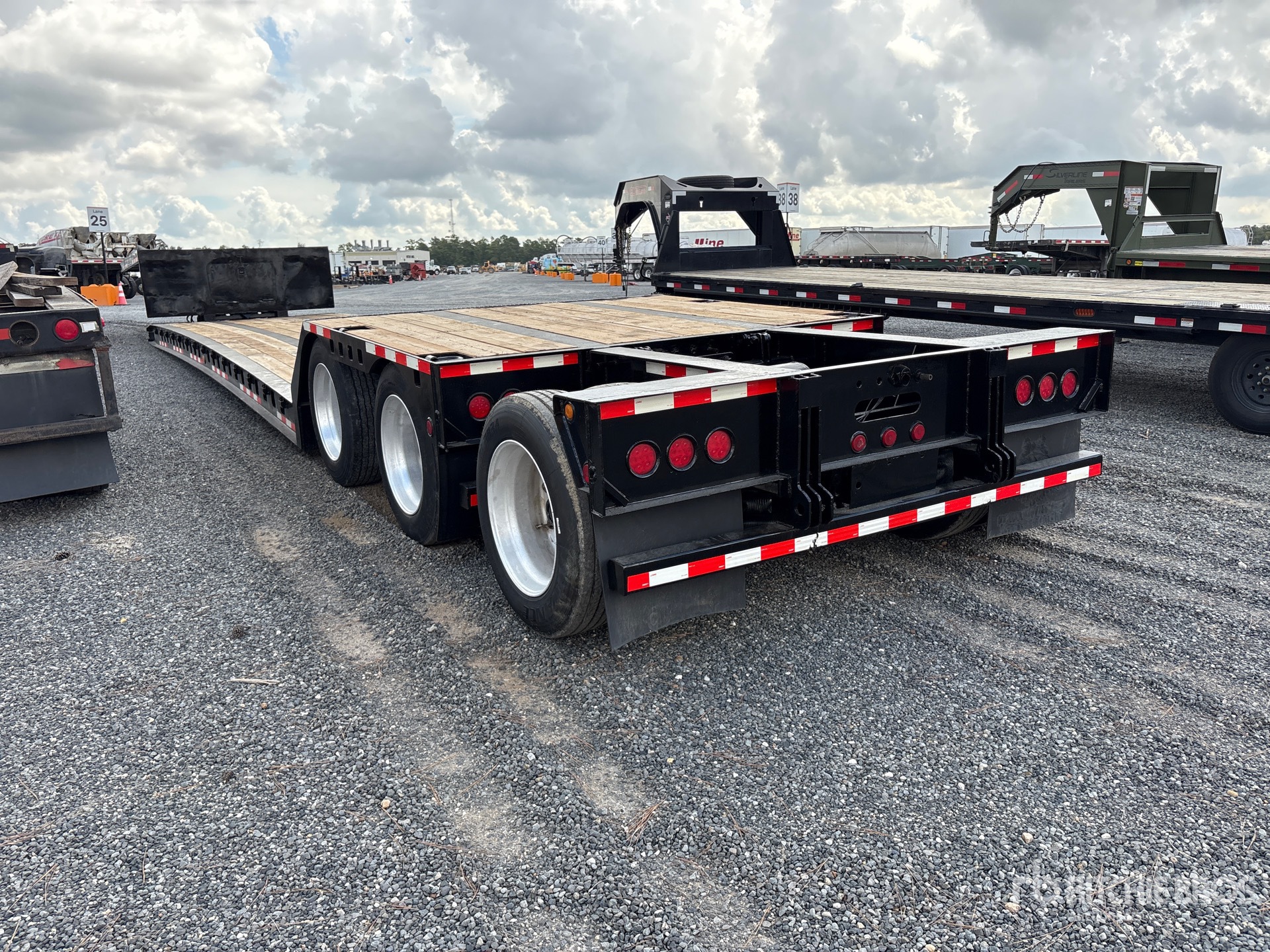 2000 Kalyn Siebert Tri/A Removable Gooseneck