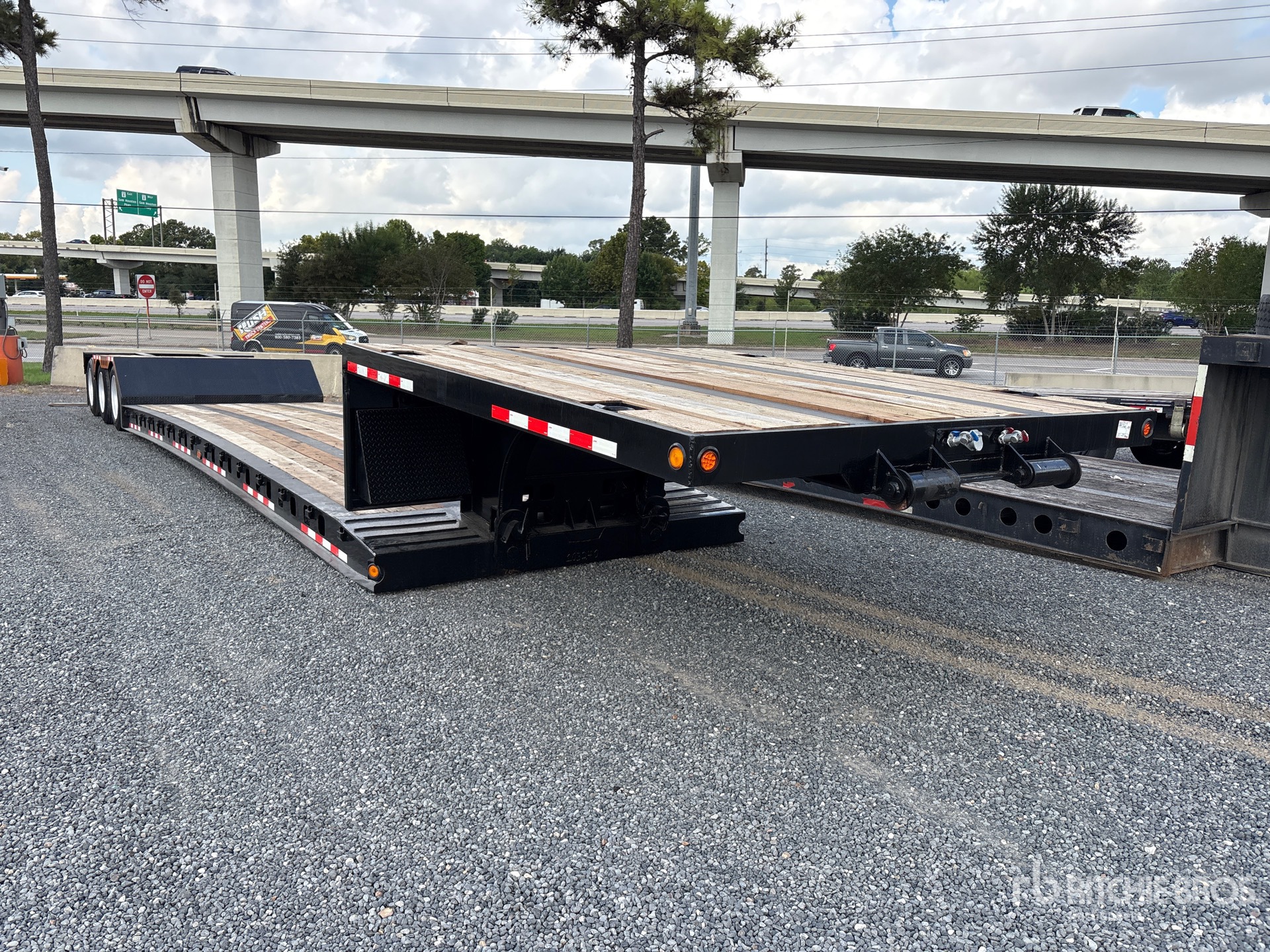 2000 Kalyn Siebert Tri/A Removable Gooseneck